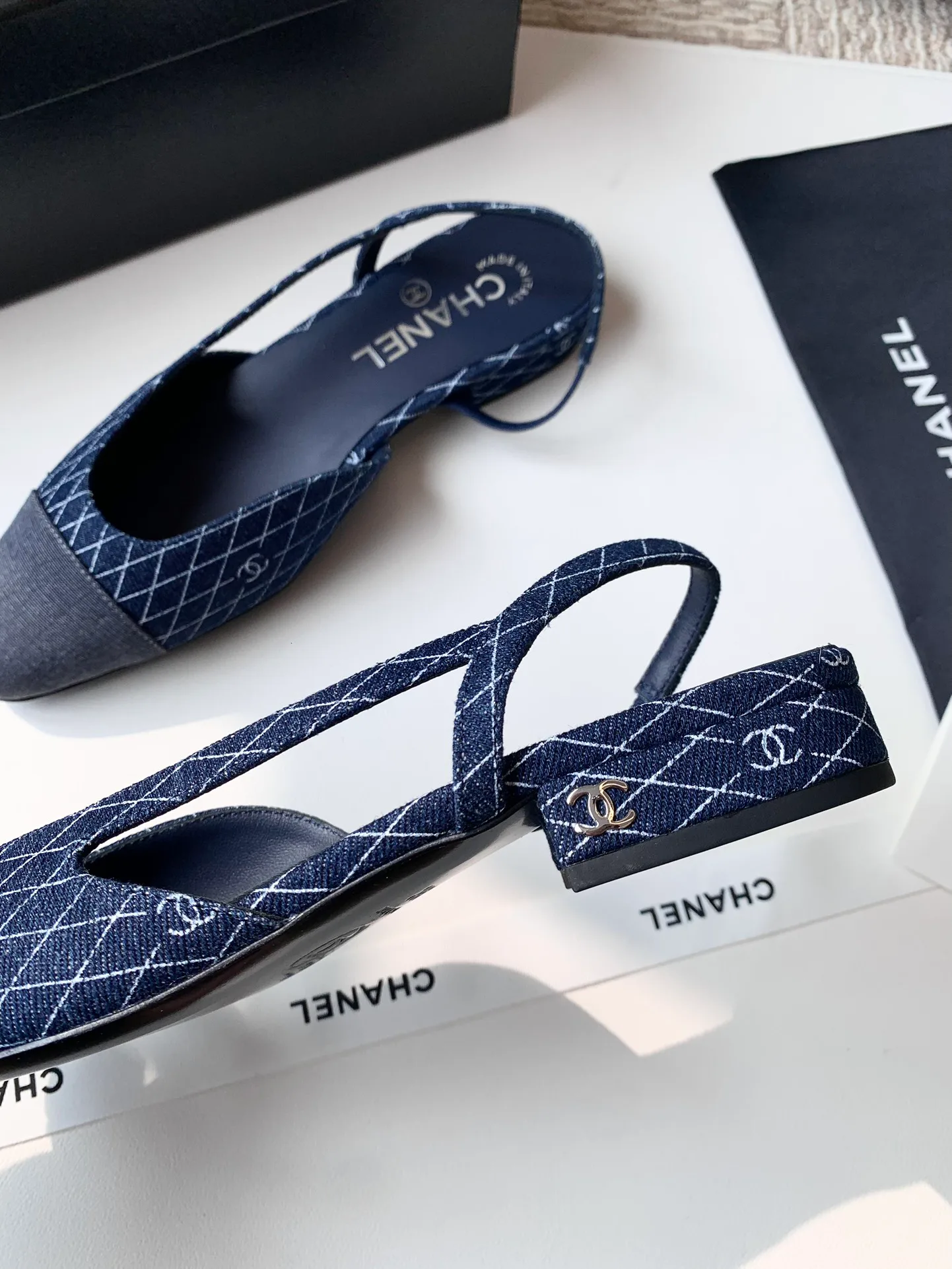 Туфли Женские Chanel 10851112