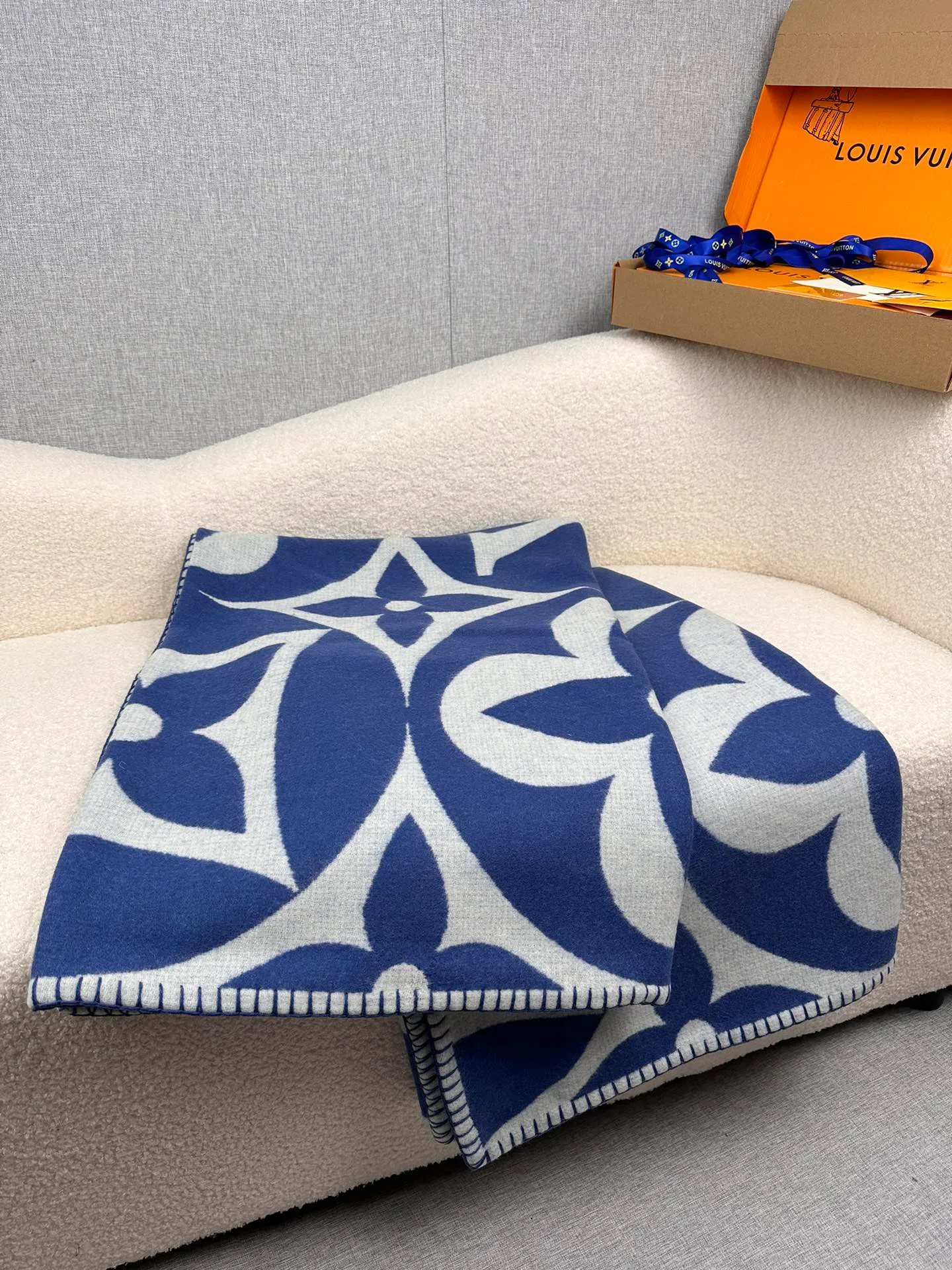 Текстиль Louis Vuitton 11565614