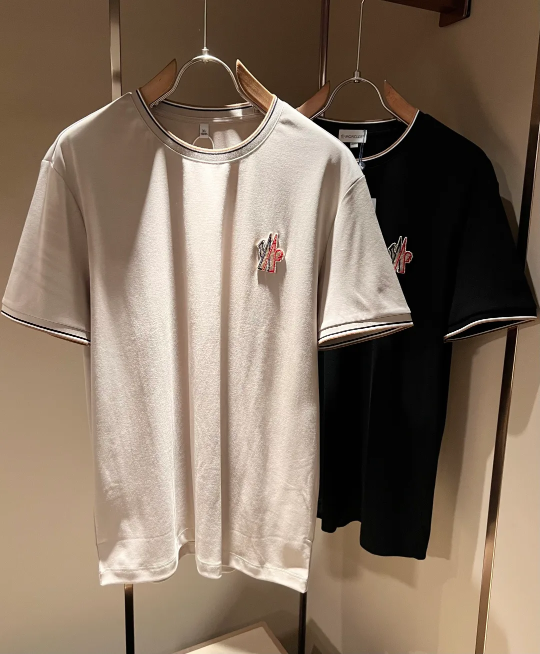 Футболки Мужские Moncler 17557503