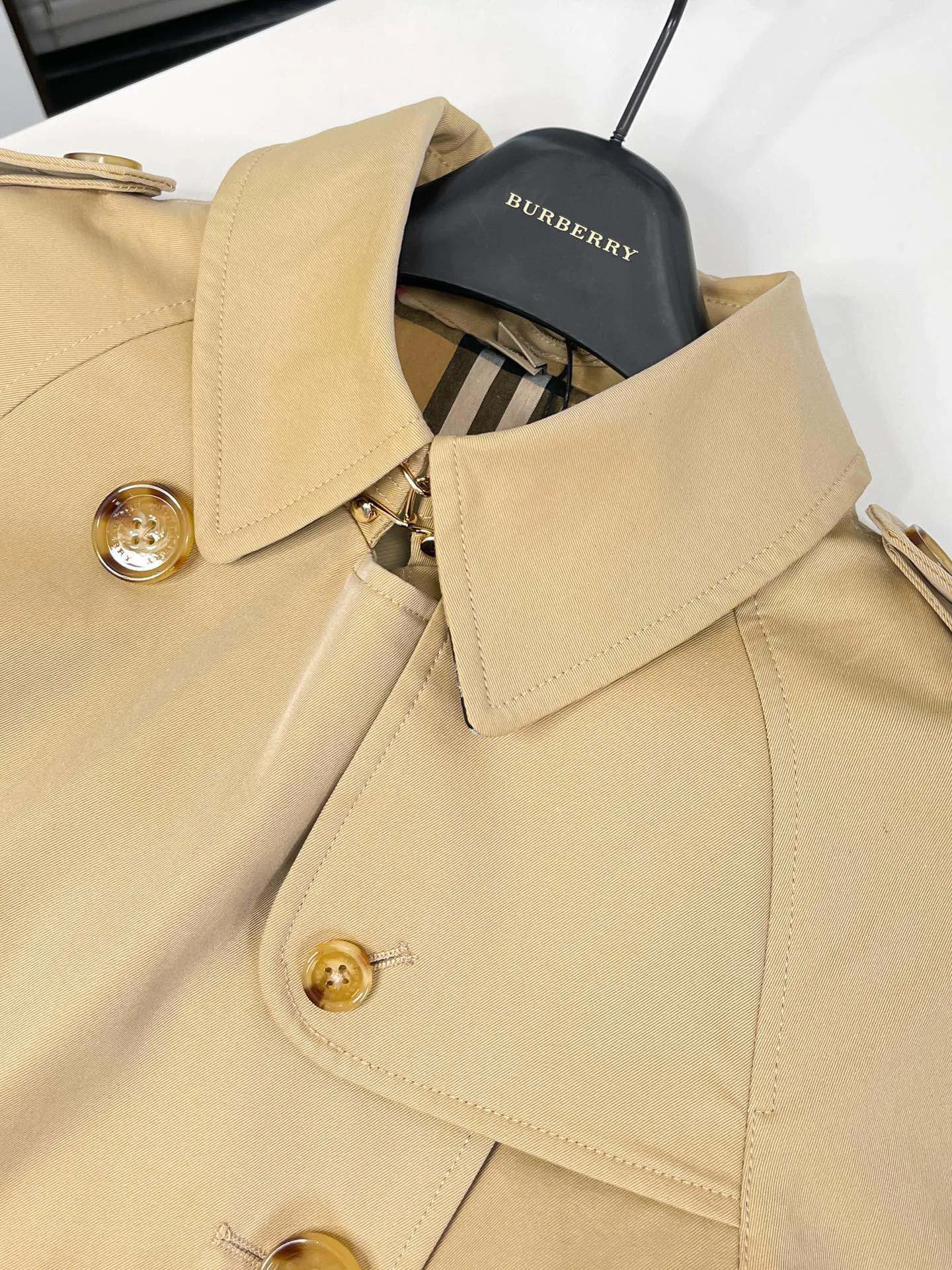 Тренчи Женские Burberry 18512911