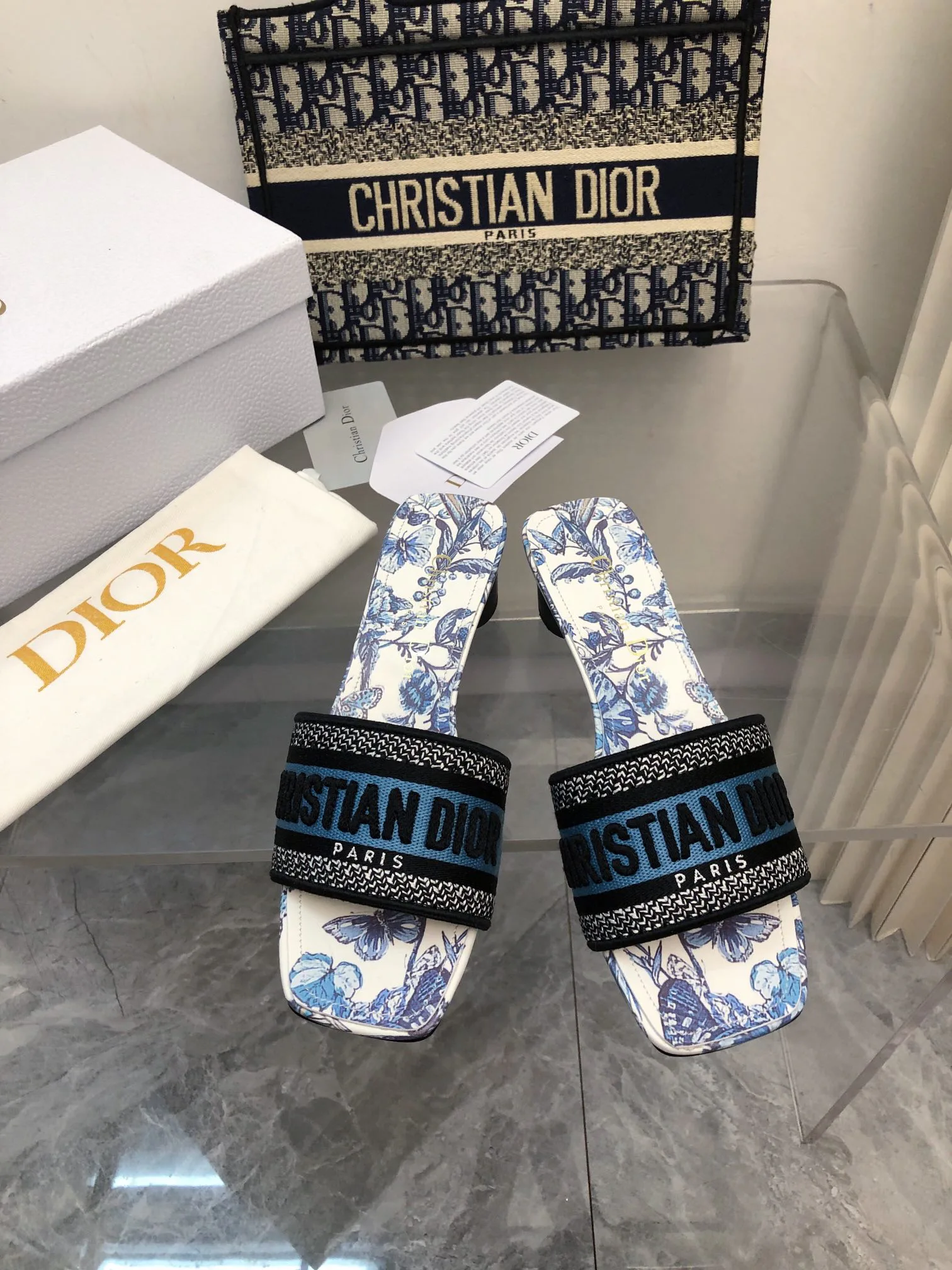 Босоножки Женские Christian Dior 18633996
