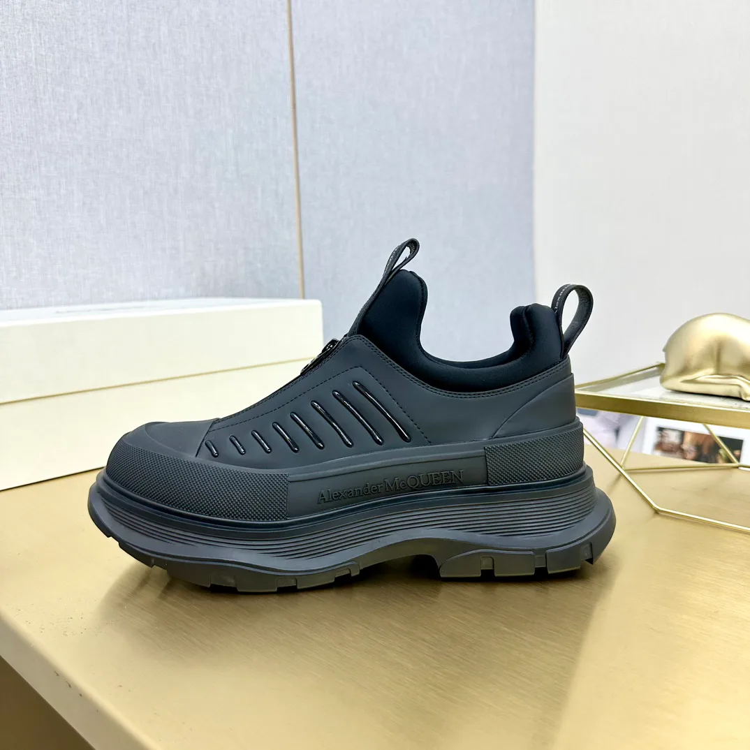 Кроссовки Женские Alexander Mcqueen 18397474