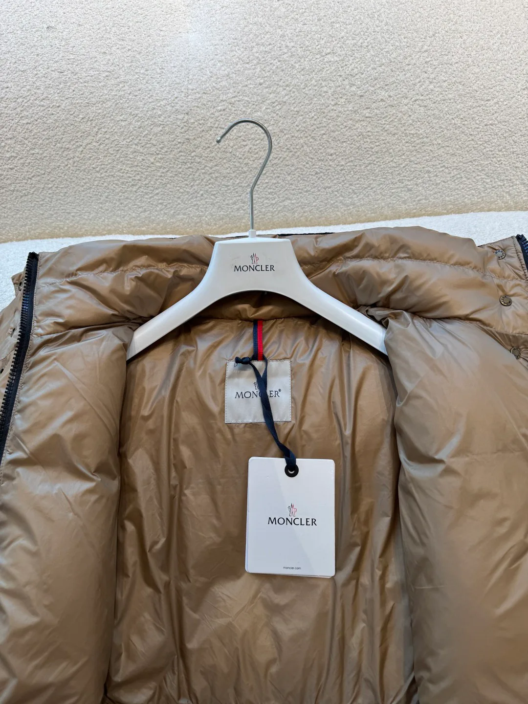 Куртки И Пуховики Женские Moncler 18189304