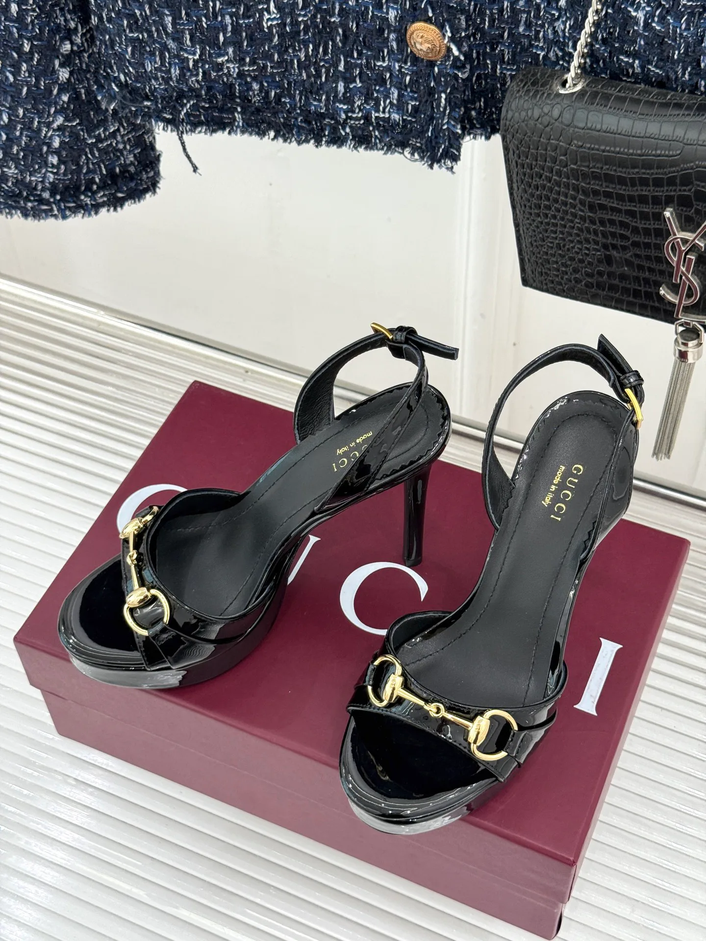 Босоножки Женские Gucci 17646536