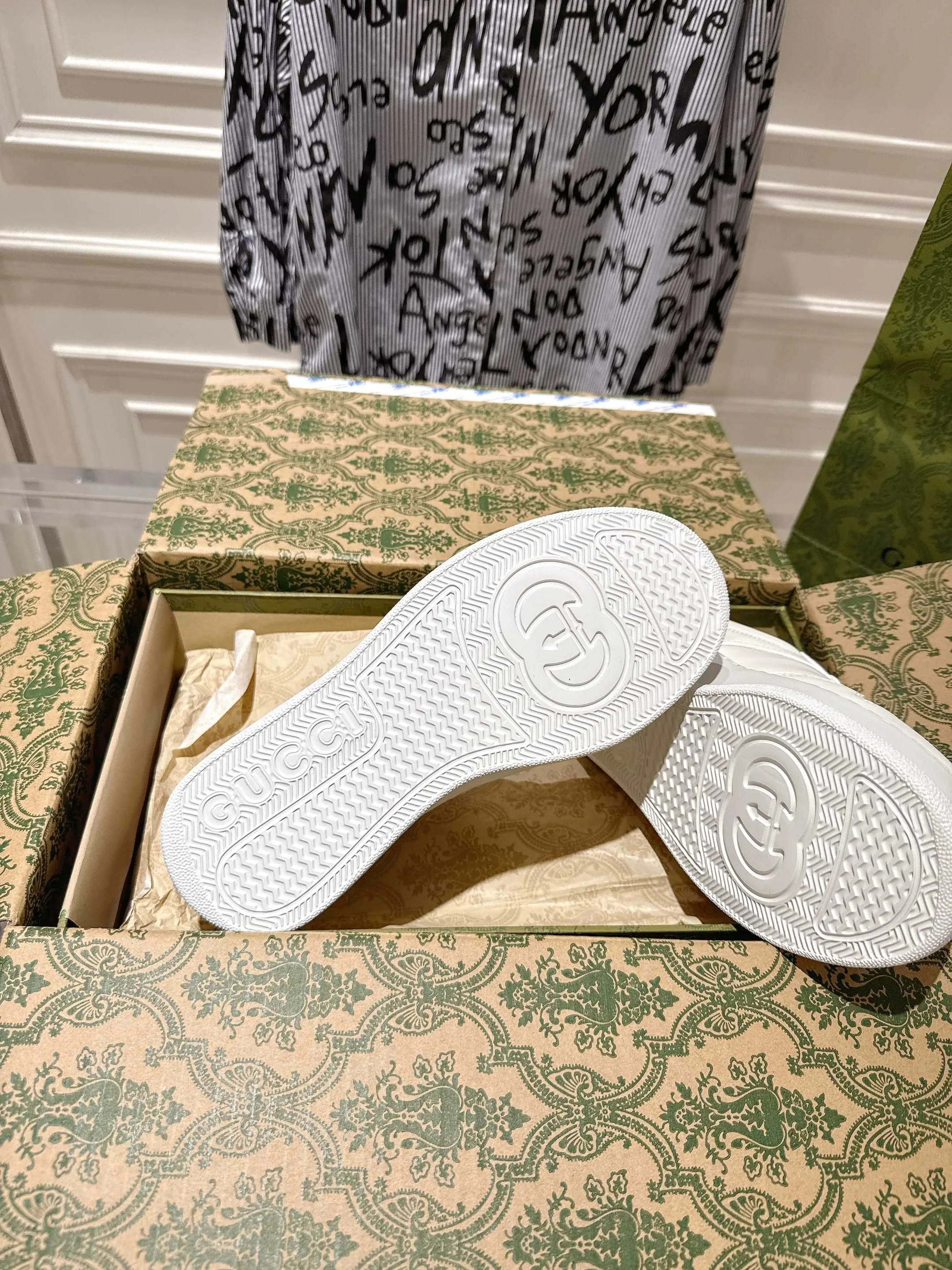 Кроссовки Женские Gucci 354767