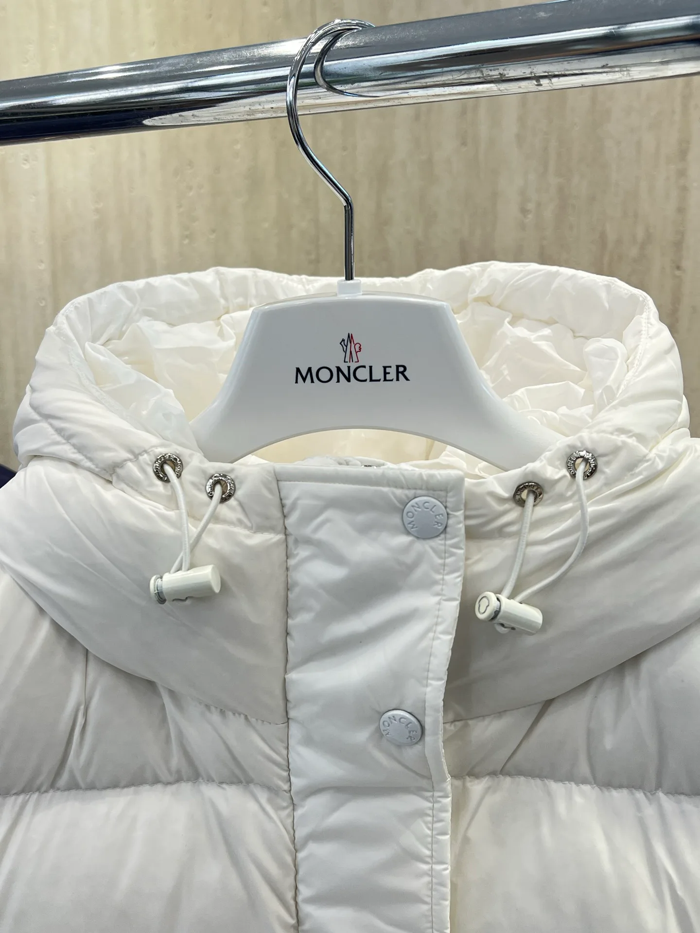 Куртки И Пуховики Женские Moncler 18723443