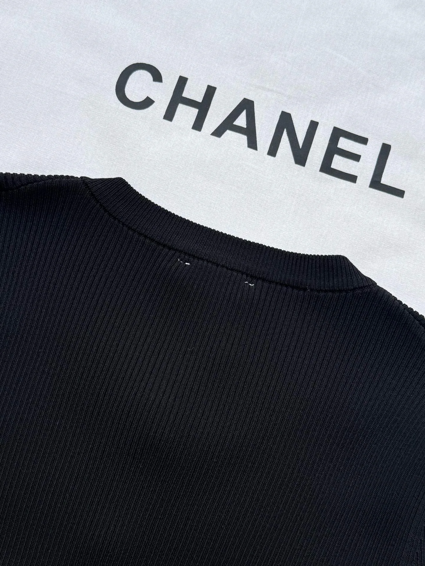 Джемперы И Свитеры Женские Chanel 17670743