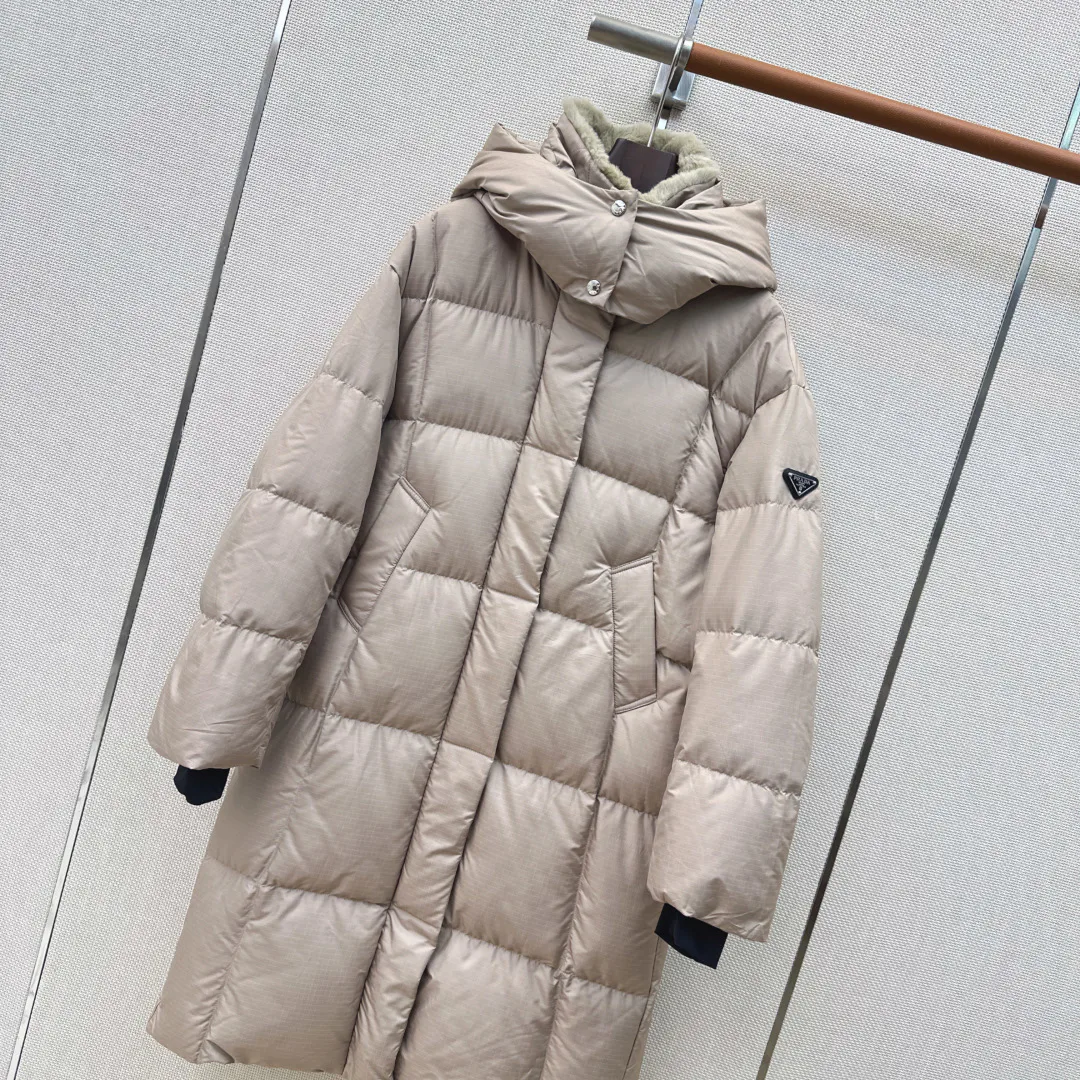 Куртки И Пуховики Женские Prada 18094560
