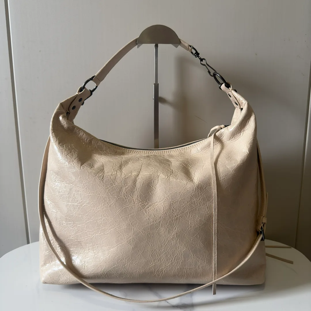 Сумки На Ремне Женские Balenciaga 11872246