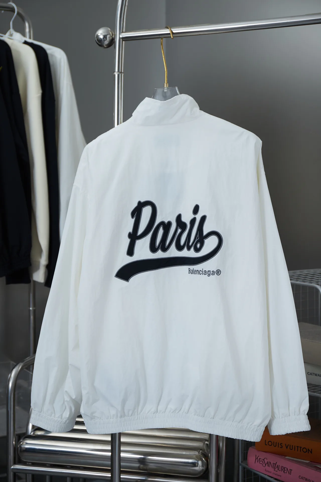 Куртки И Пуховики Мужские Balenciaga 23400