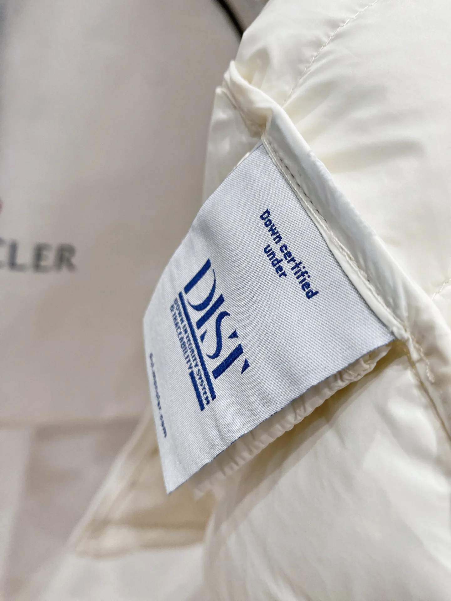 Куртки И Пуховики Женские Moncler 17632181