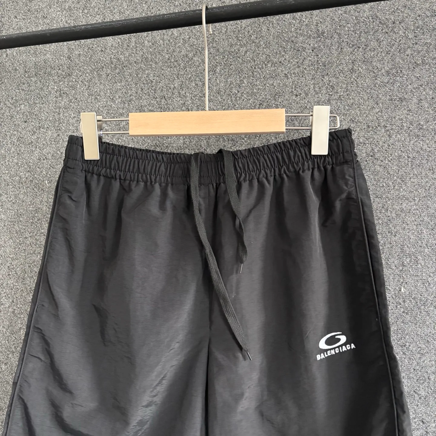 Шорты Женские Balenciaga 13110719