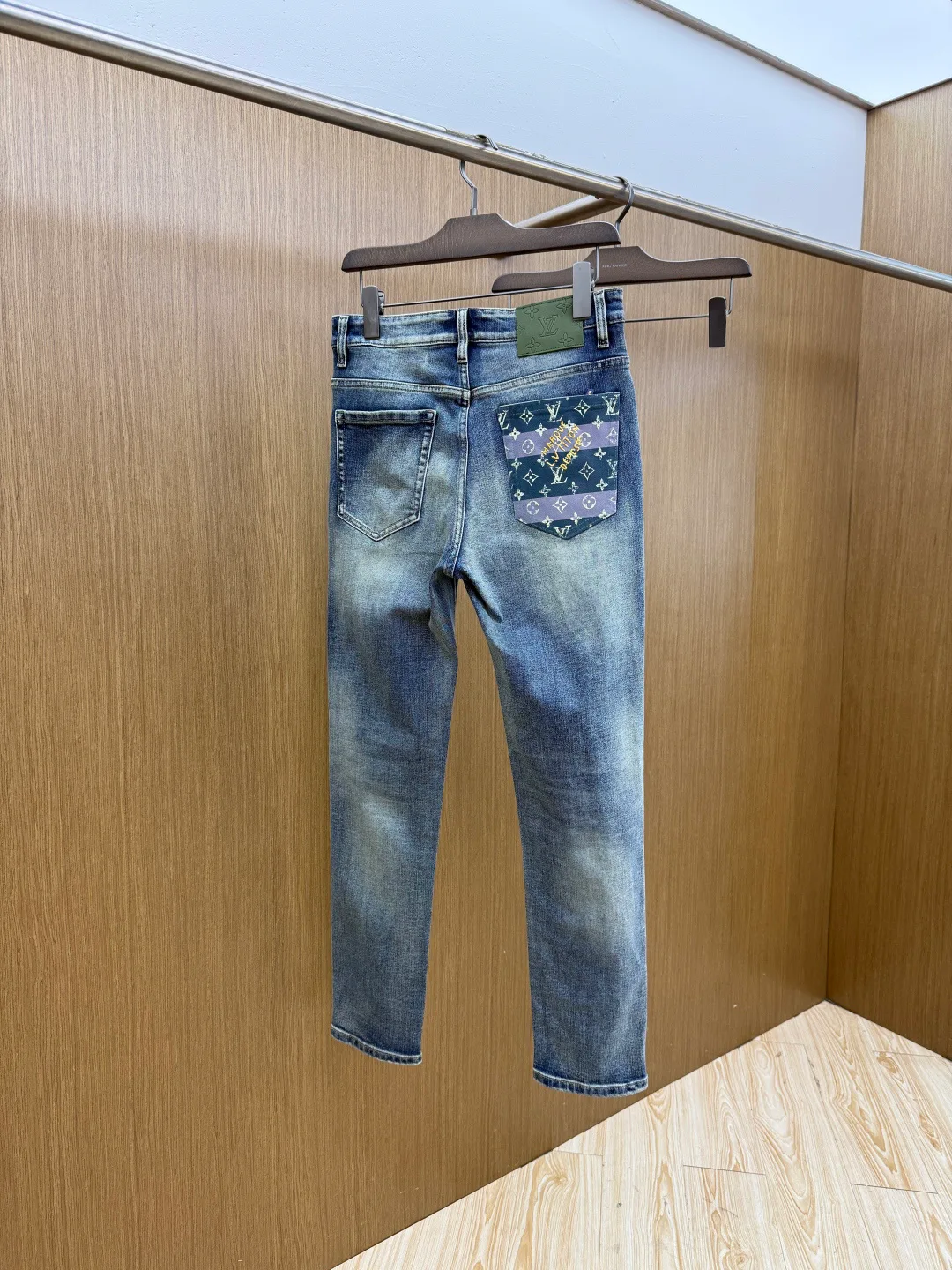 Джинсы Женские Louis Vuitton 12875514
