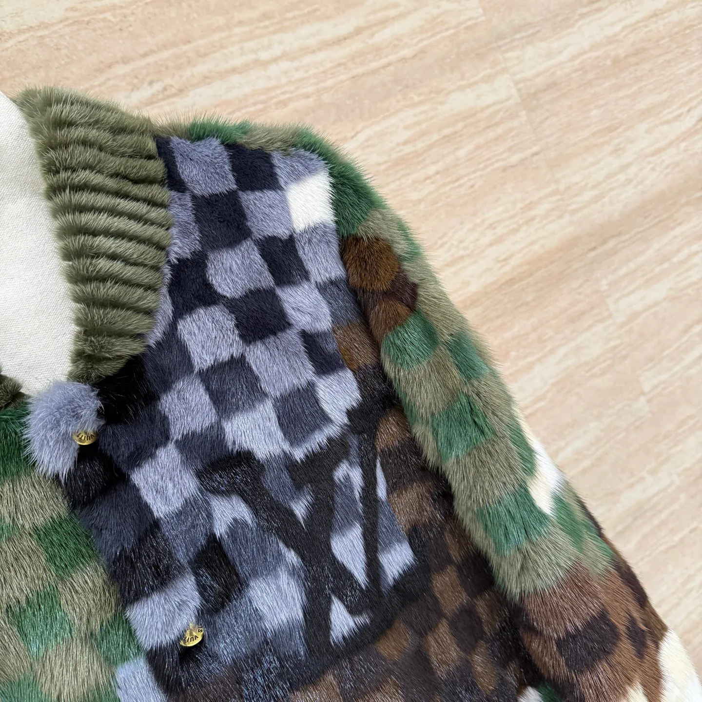 Куртки И Пуховики Женские Louis Vuitton 1061367