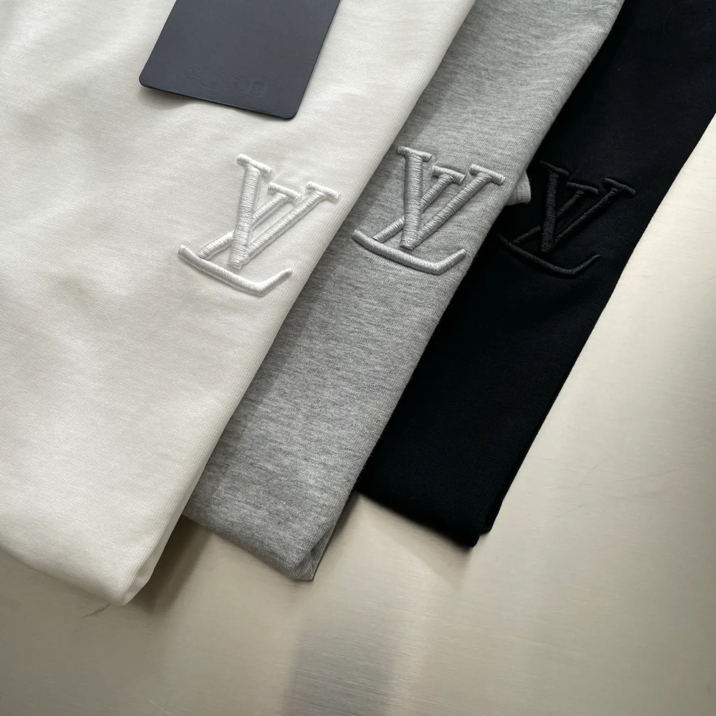 Футболки Женские Louis Vuitton 10938003