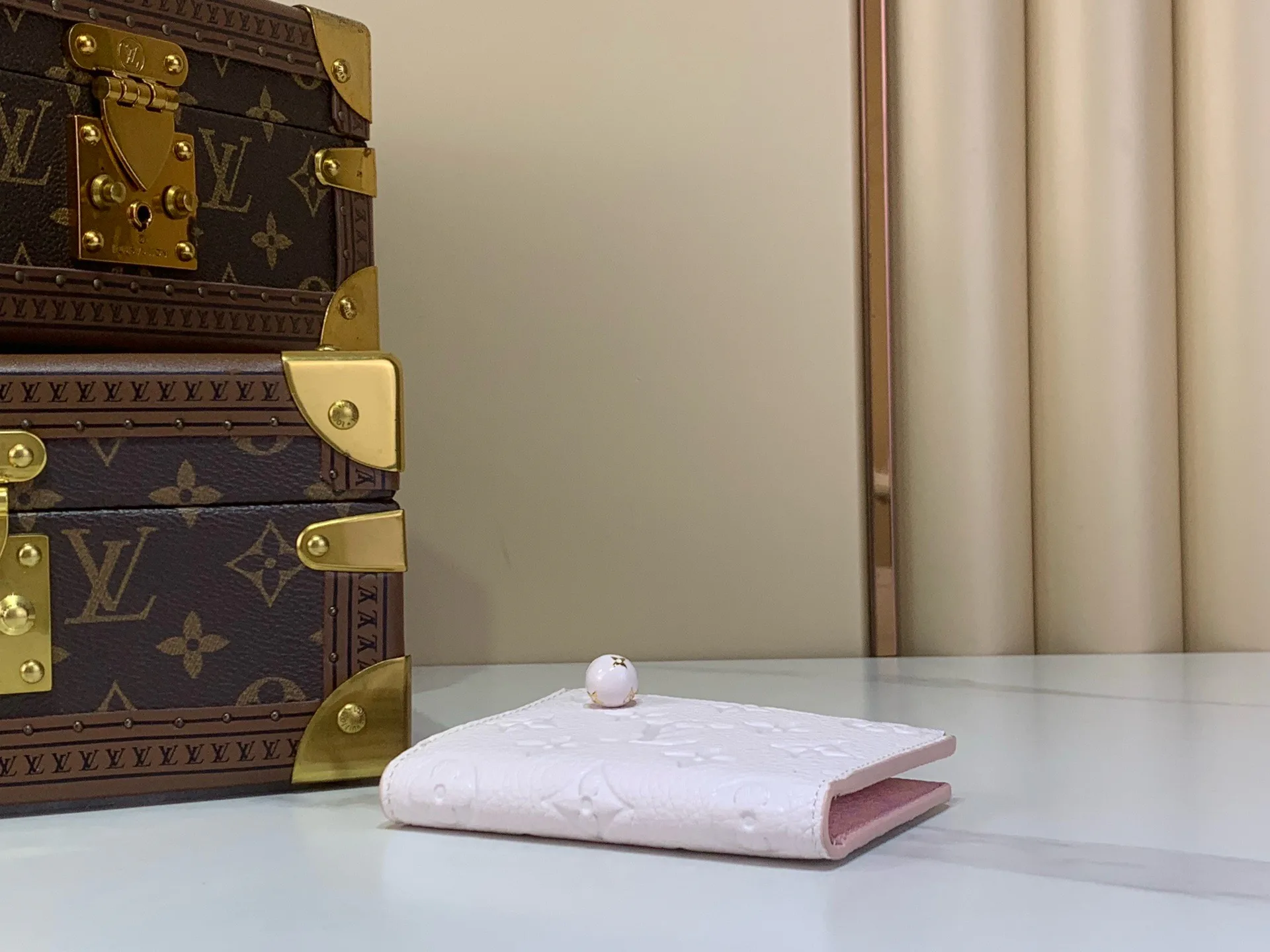 Клатчи Женские Louis Vuitton 17499374