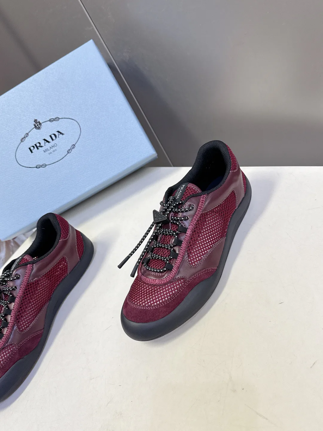 Кроссовки Женские Prada 13478275