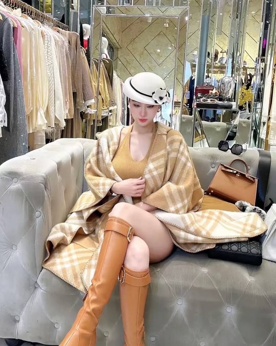 Пальто Женские Burberry 18709486