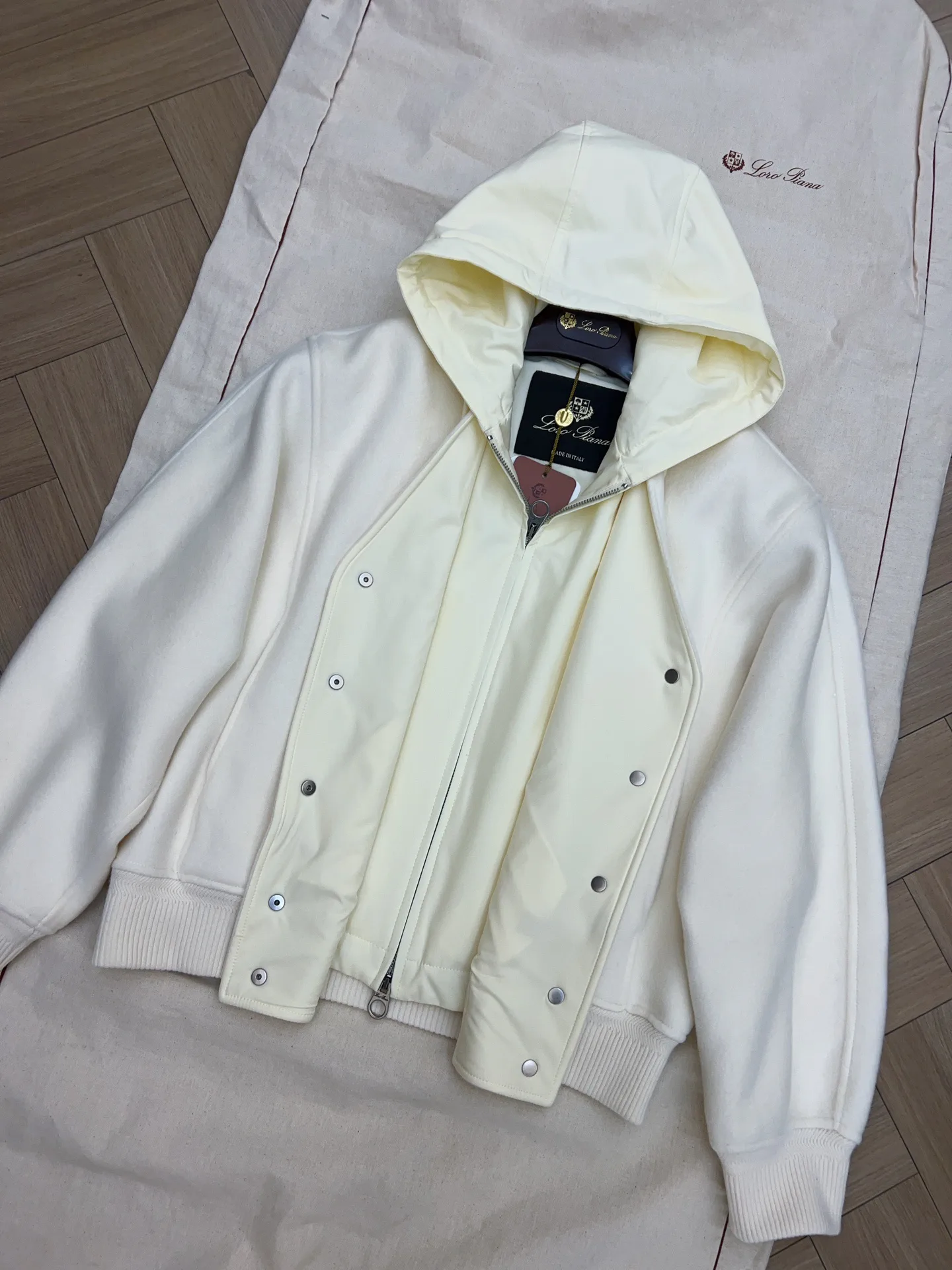 Куртки И Пуховики Женские Loro Piana 19968224