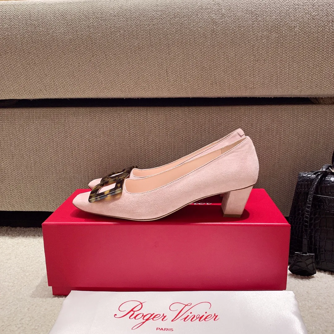 Туфли Женские Roger Vivier 17550729