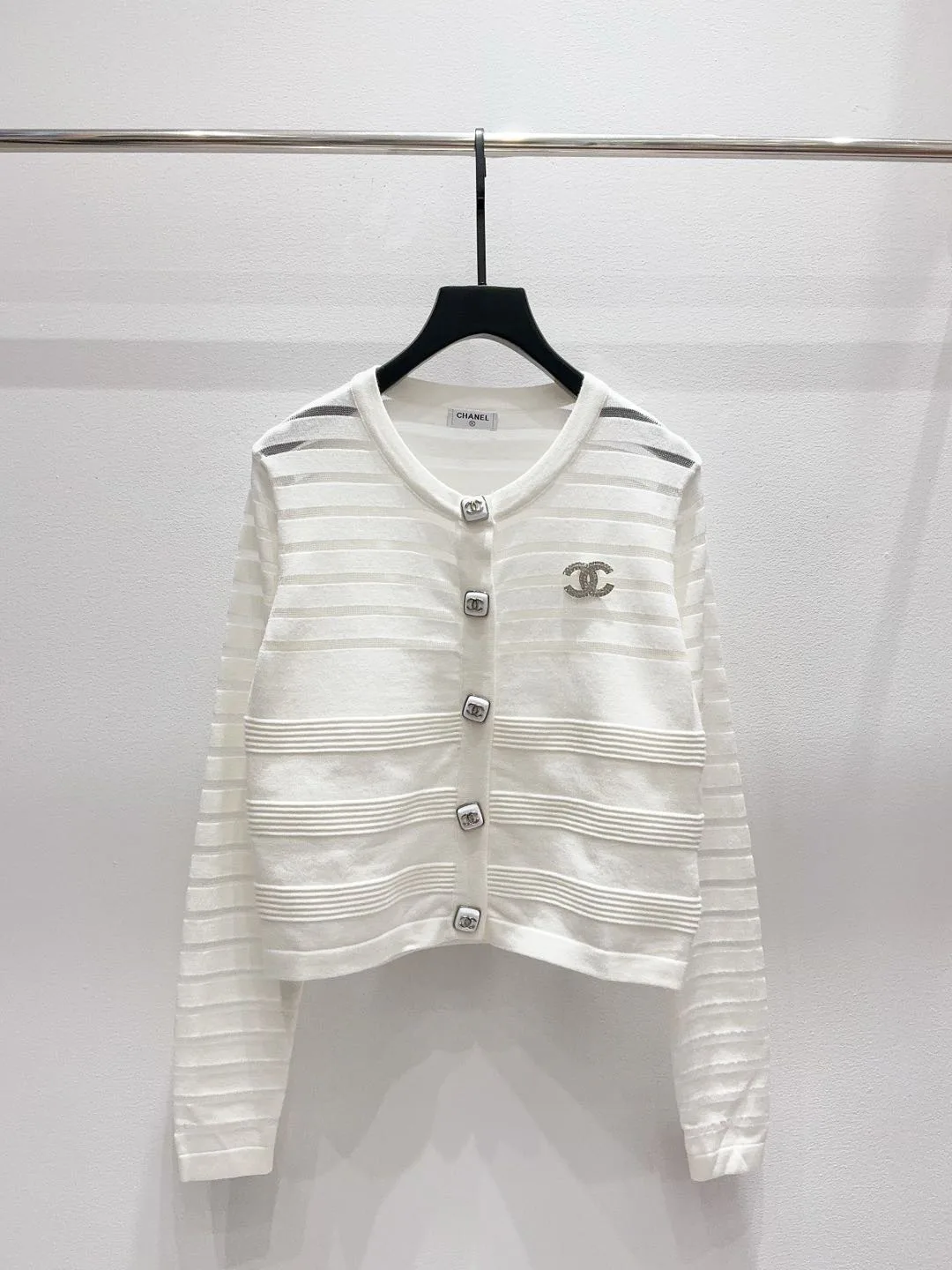 Джемперы И Свитеры Женские Chanel 17737228