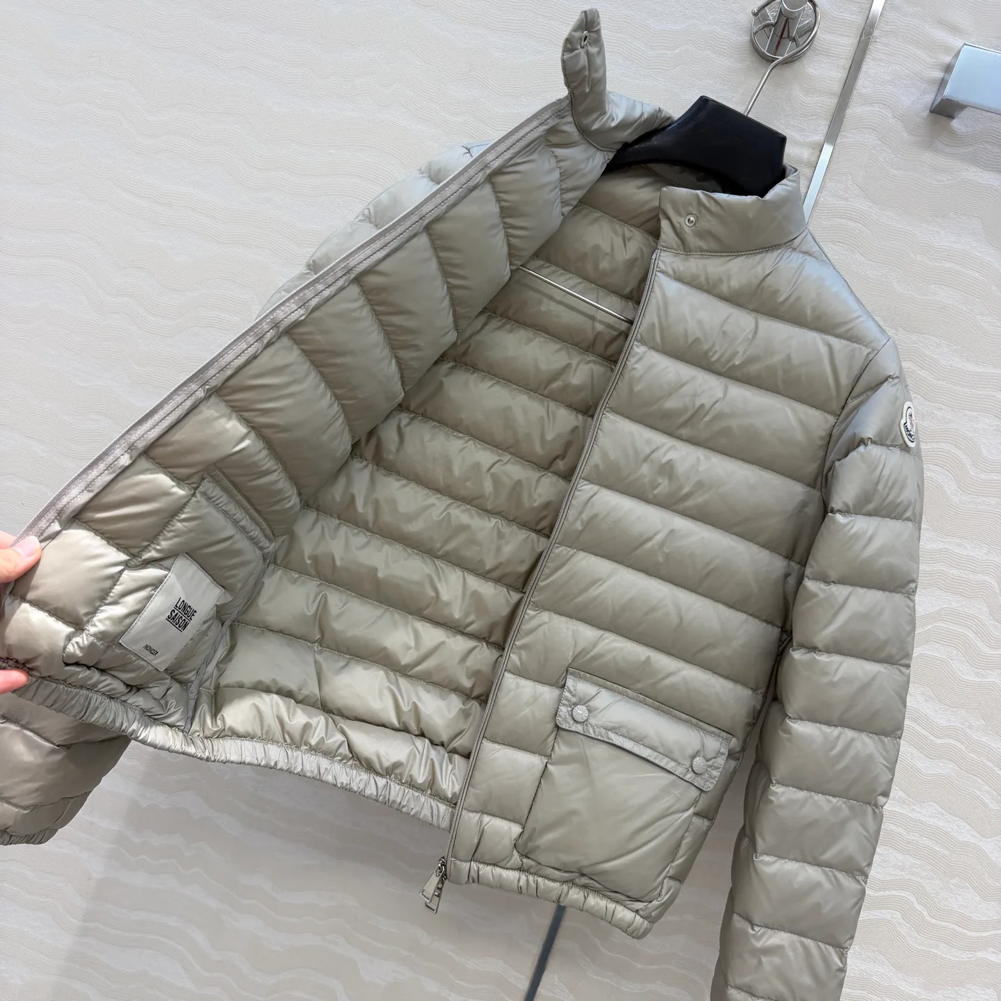 Куртки И Пуховики Женские Moncler 18402509