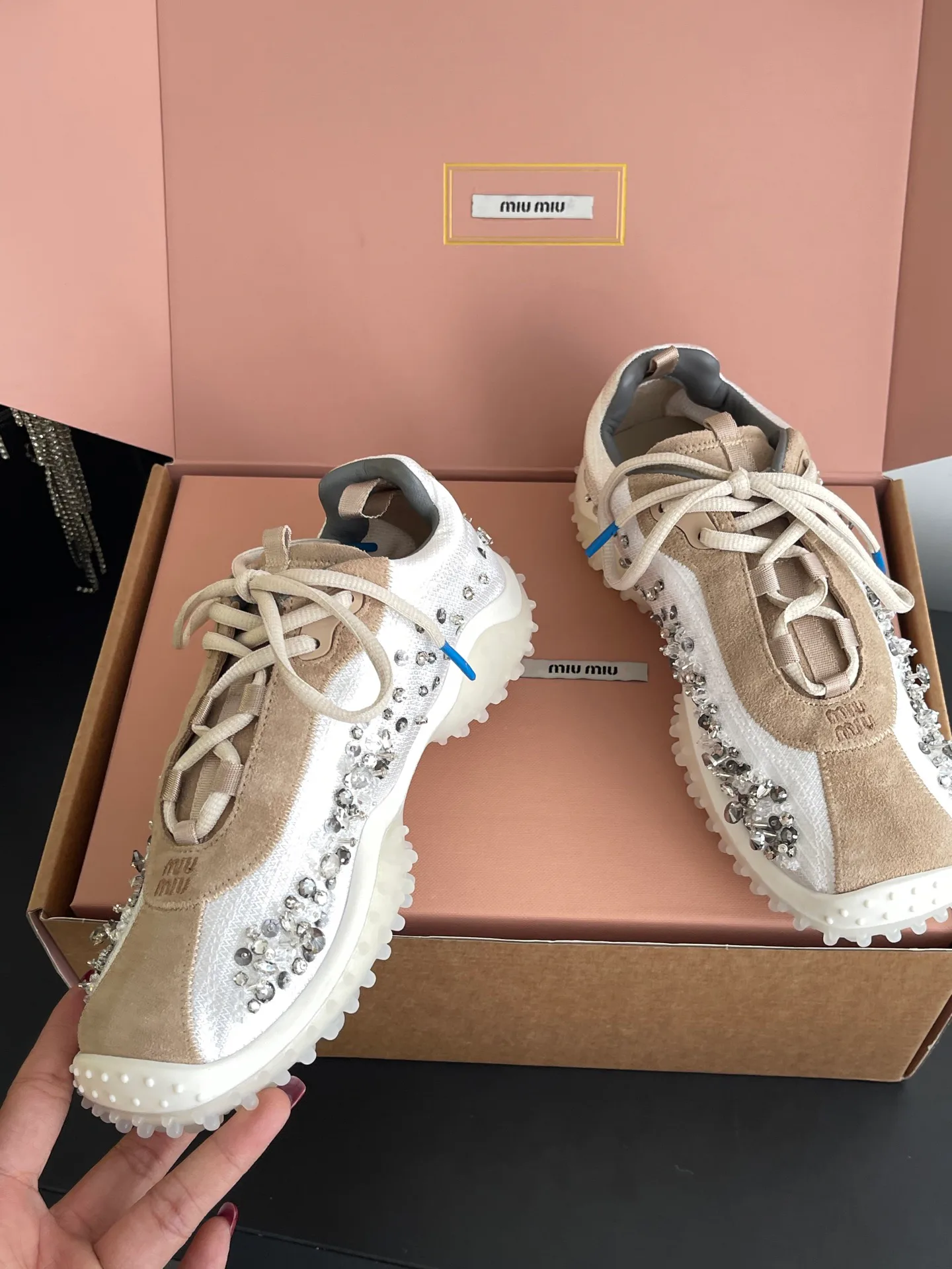 Кроссовки Женские Miu Miu 17554328