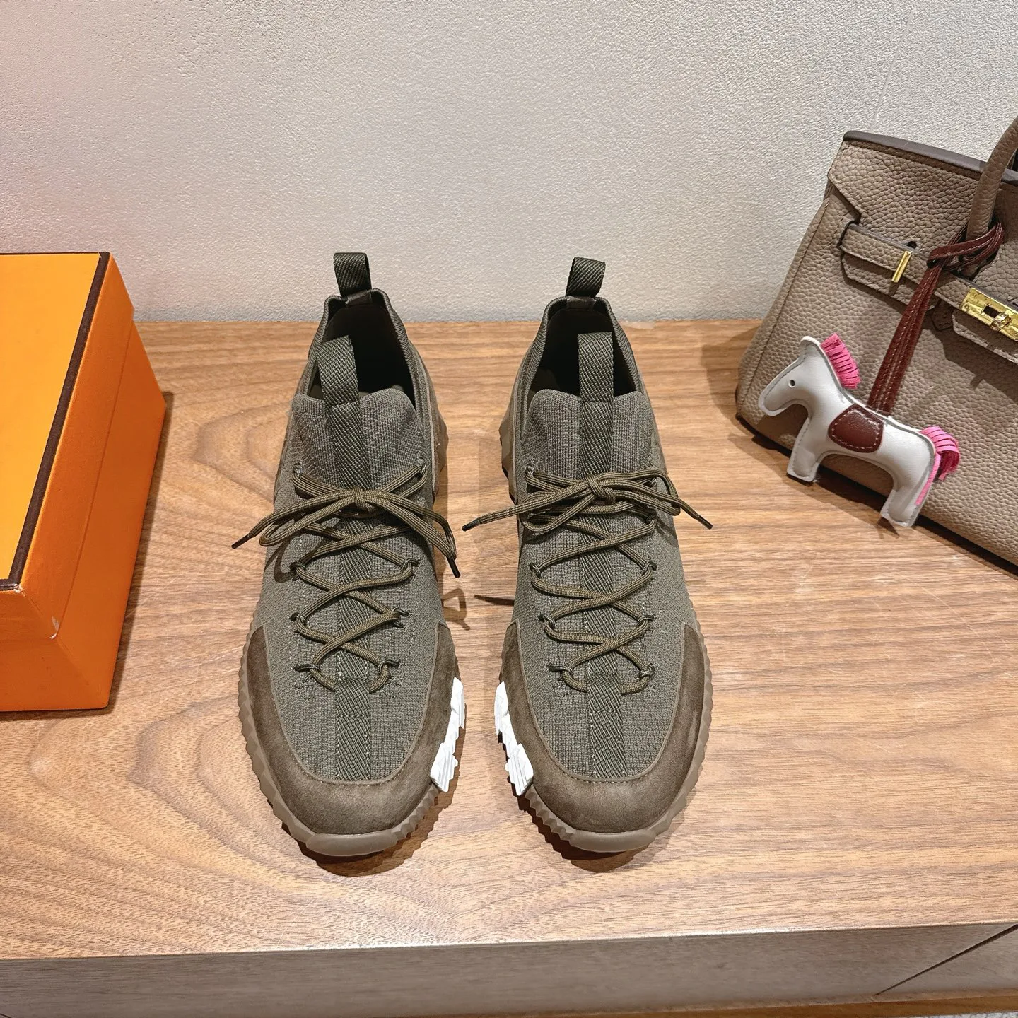 Кроссовки Женские Hermes 4852686