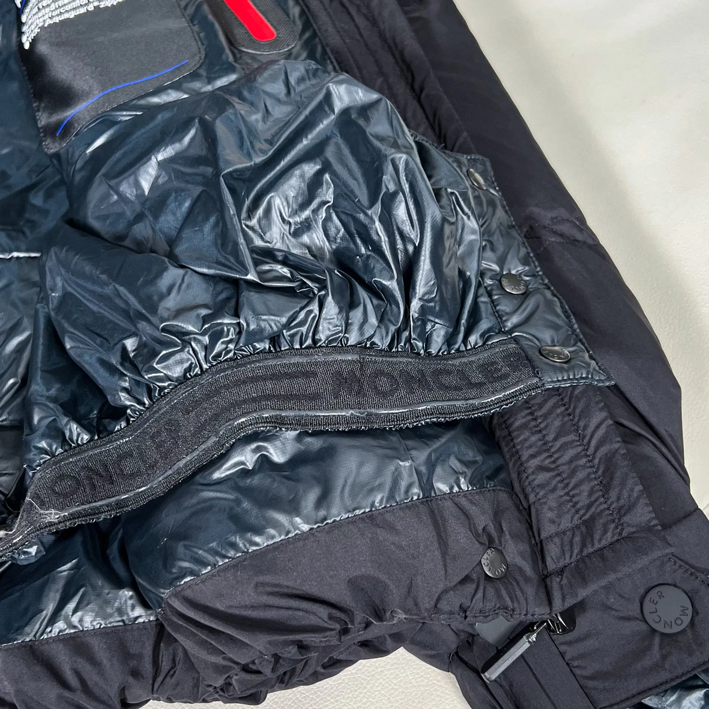 Куртки И Пуховики Женские Moncler 18728954