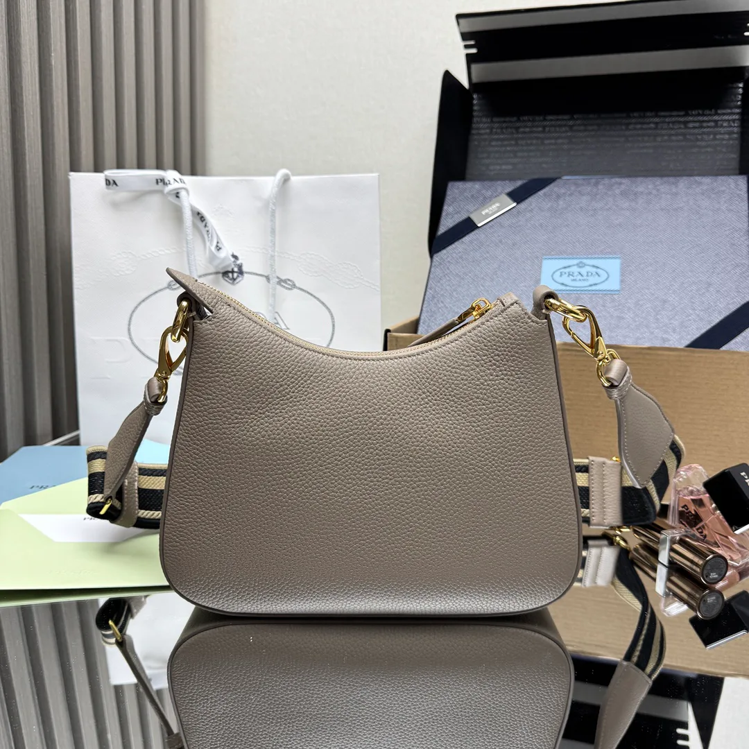 Сумки На Ремне Женские Prada 340387