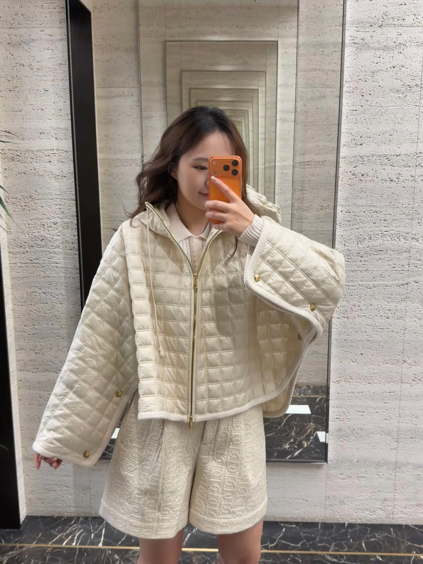 Куртки И Пуховики Женские Moncler 18044529
