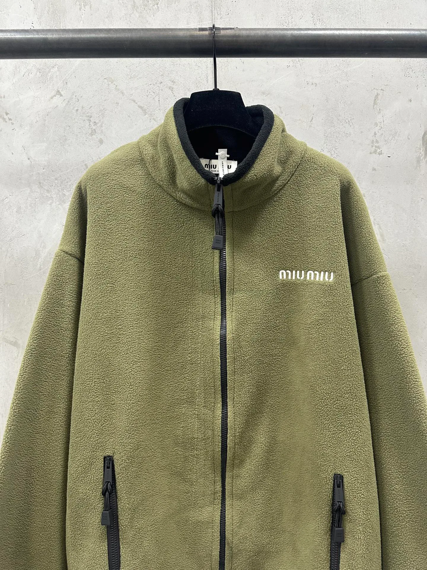 Куртки И Пуховики Мужские Miu Miu 18215609