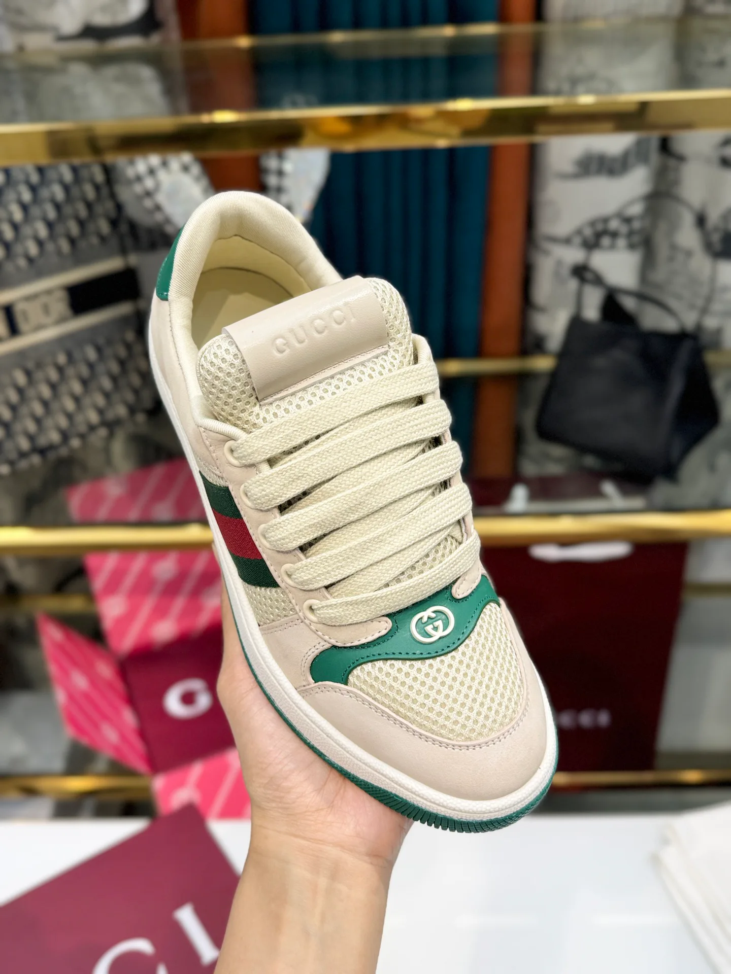 Кроссовки Женские Gucci 17946878