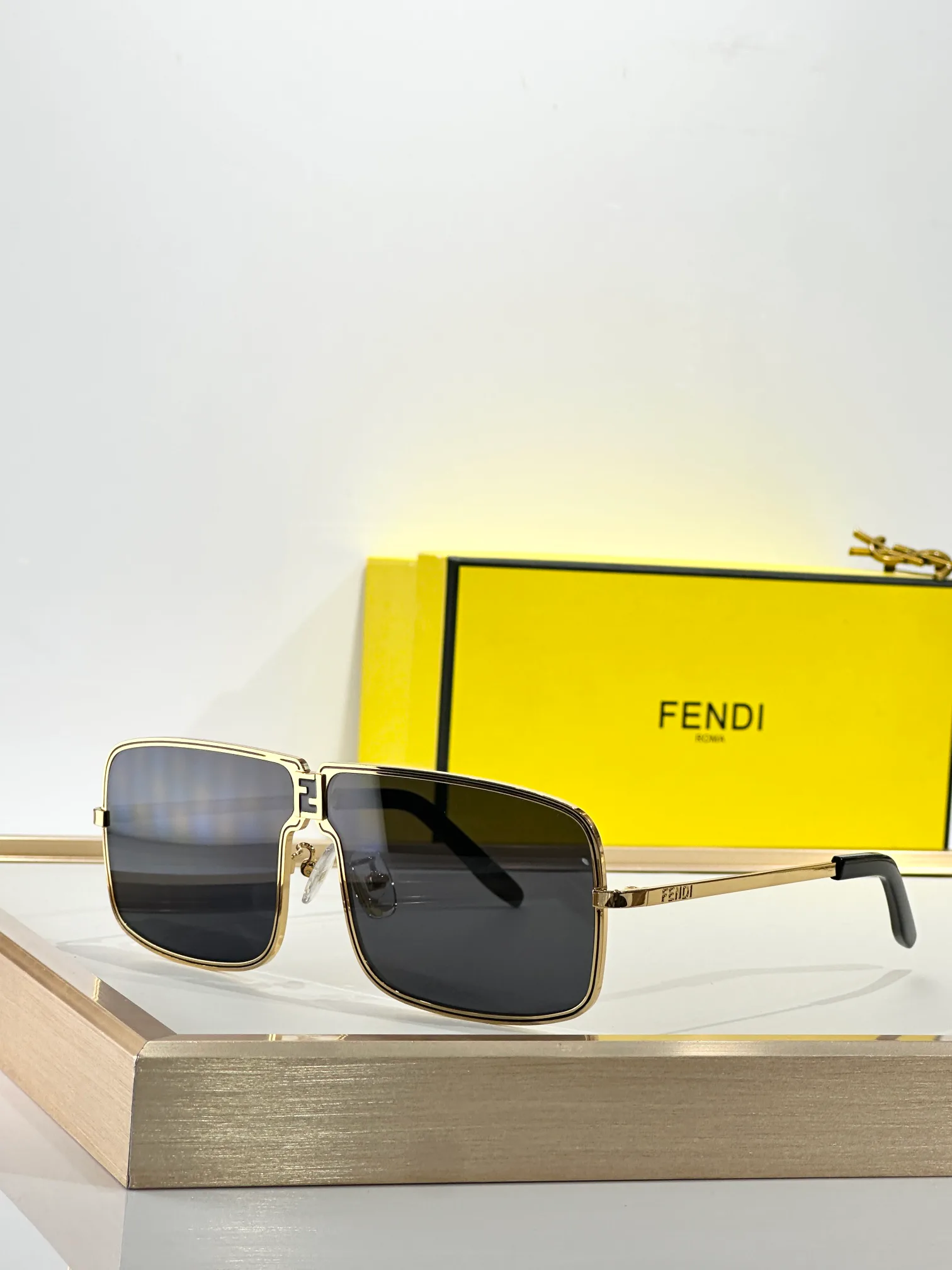 Очки Fendi 6192649