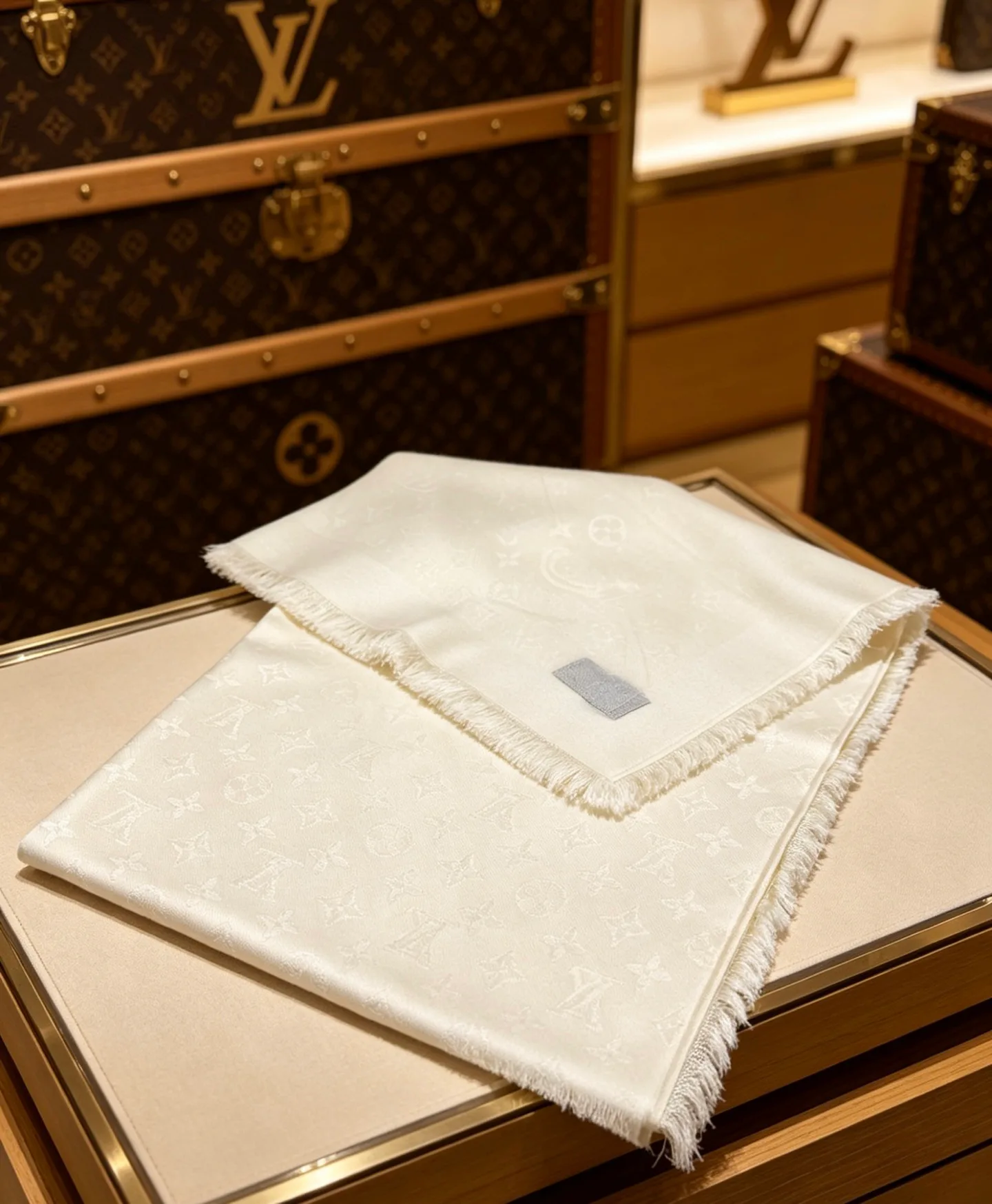 Шарфы Louis Vuitton 15150451