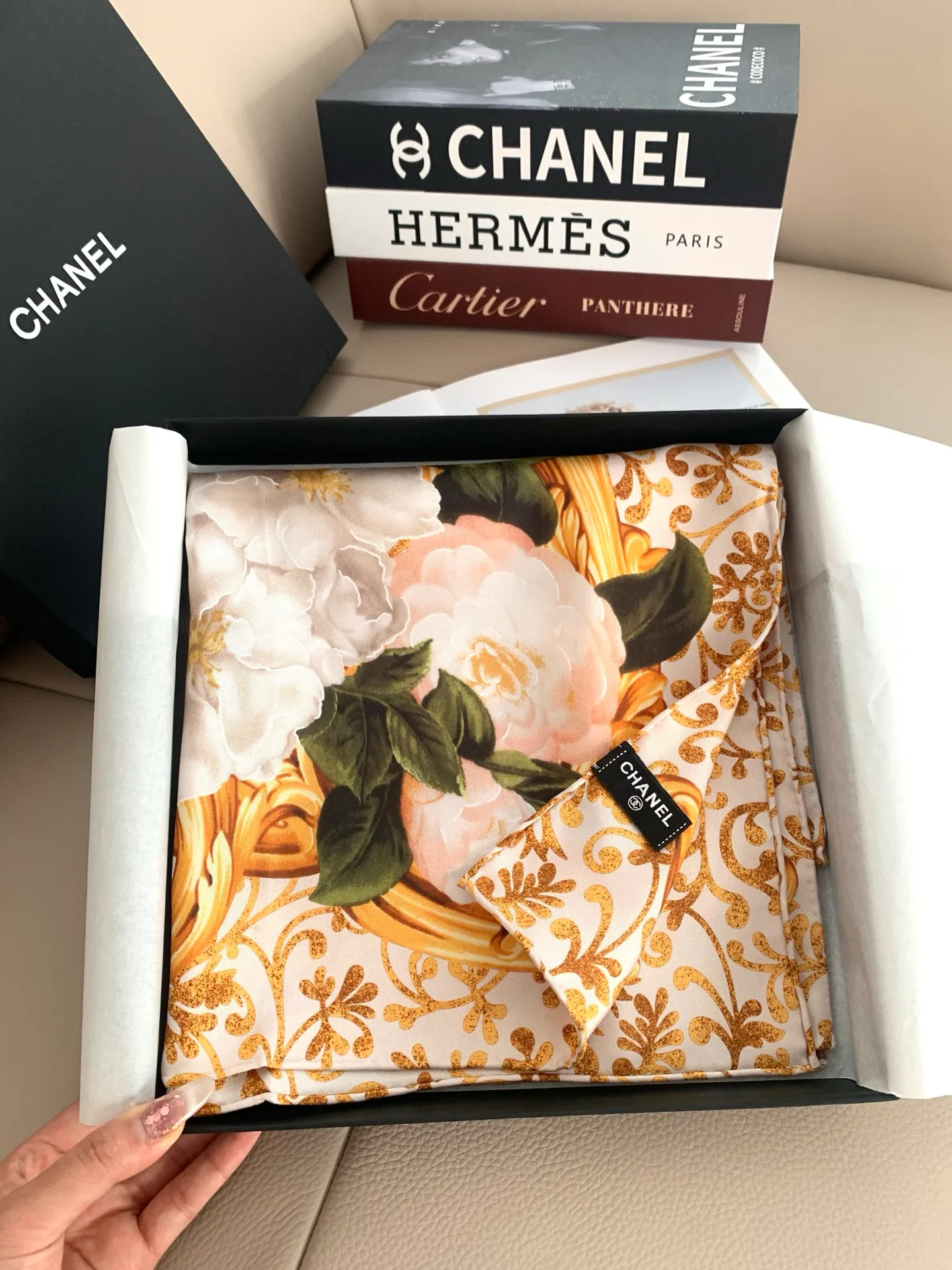 Платки Chanel 18675522