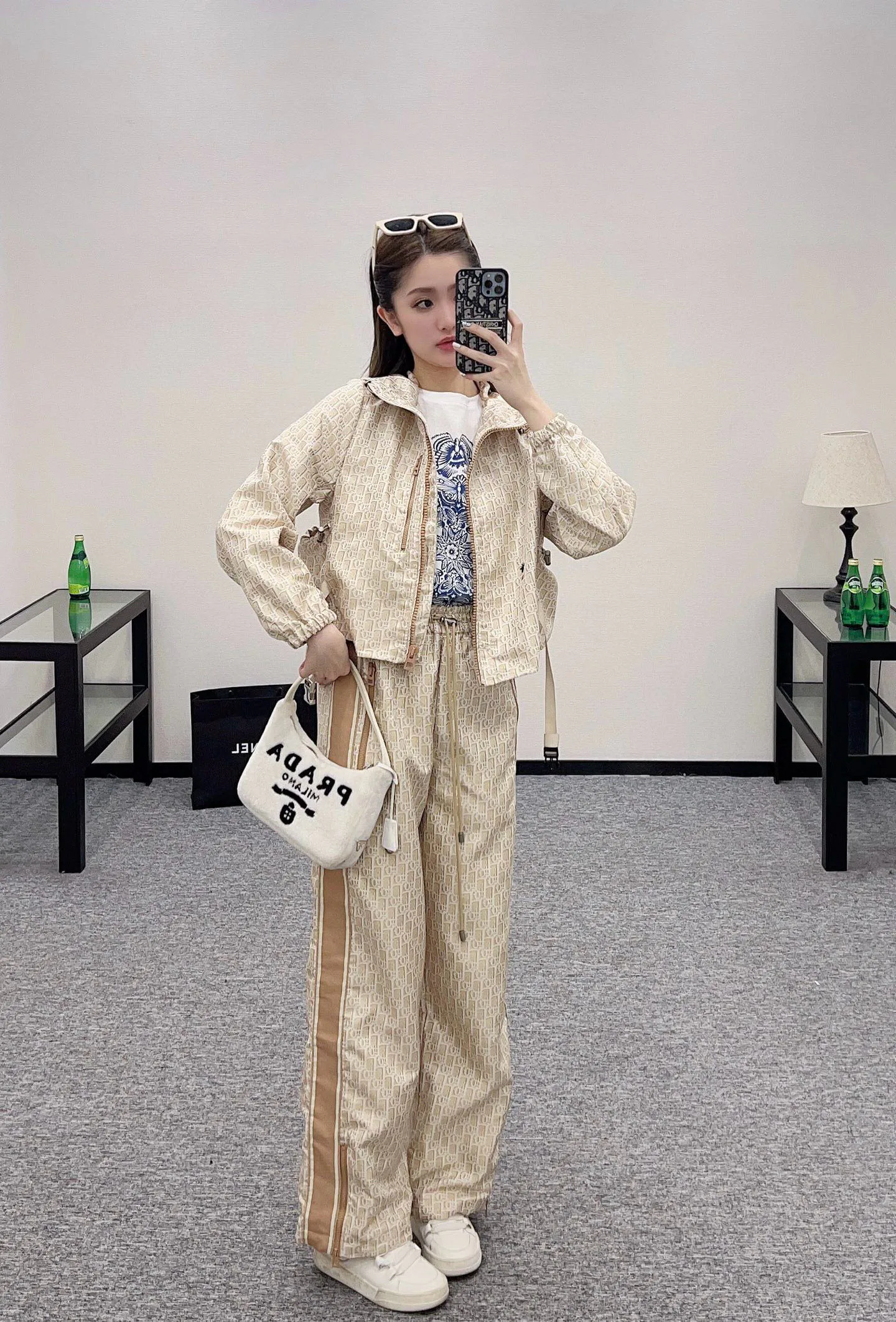 Куртки И Пуховики Женские Christian Dior 24292