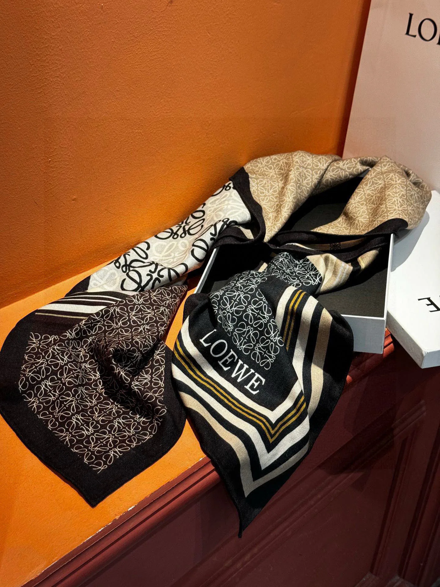 Шарфы Loewe 262374