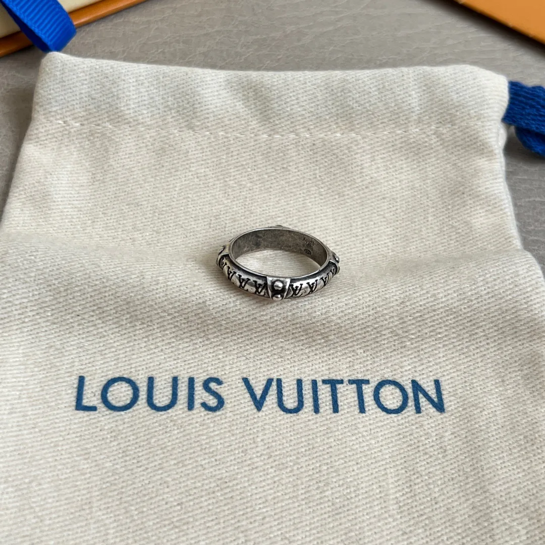 Бижутерия Louis Vuitton 260541