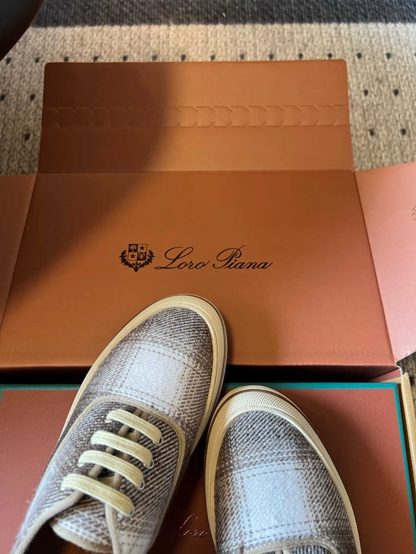 Кроссовки Женские Loro Piana 17942680