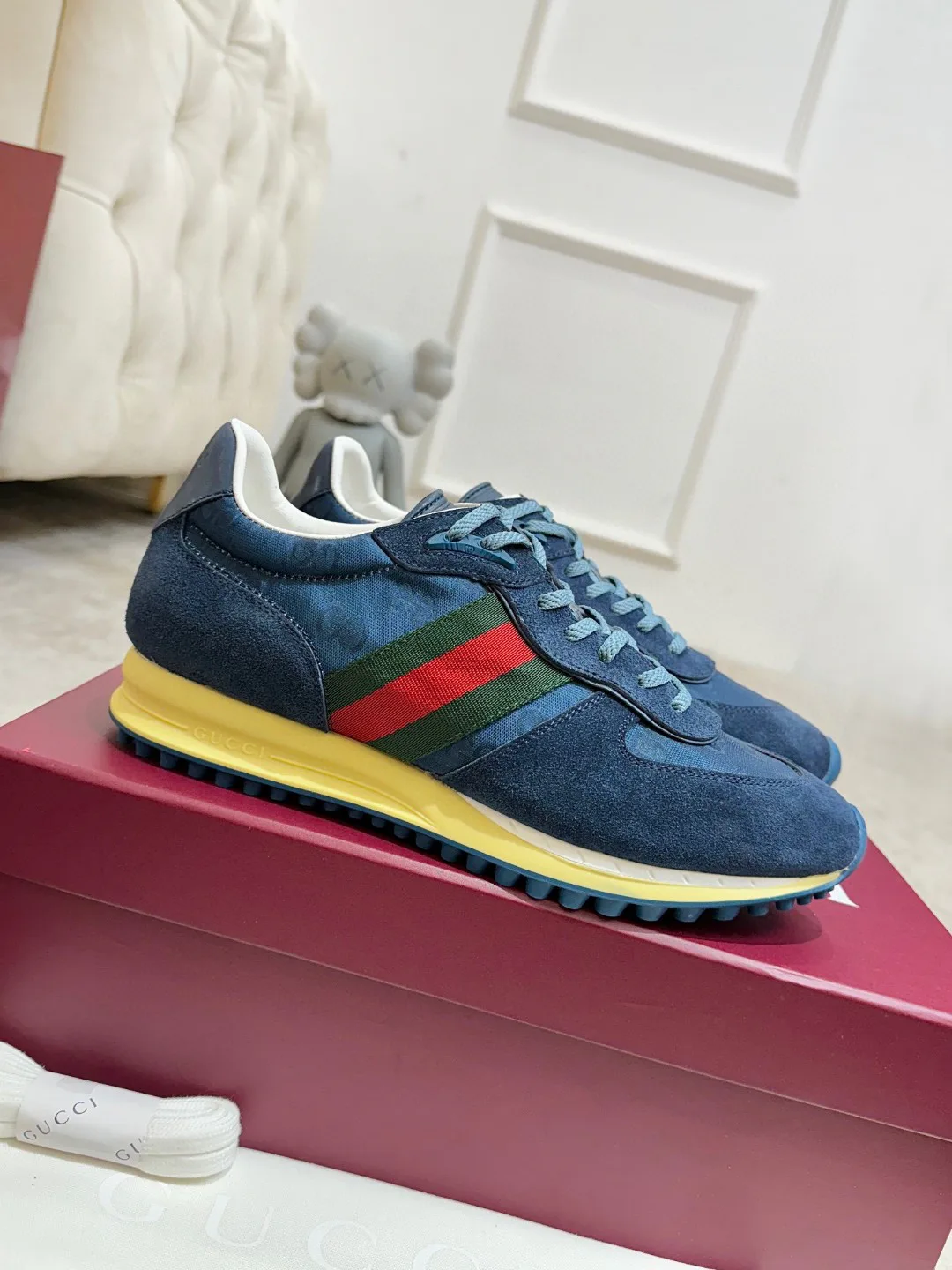 Кроссовки Женские Gucci 944881