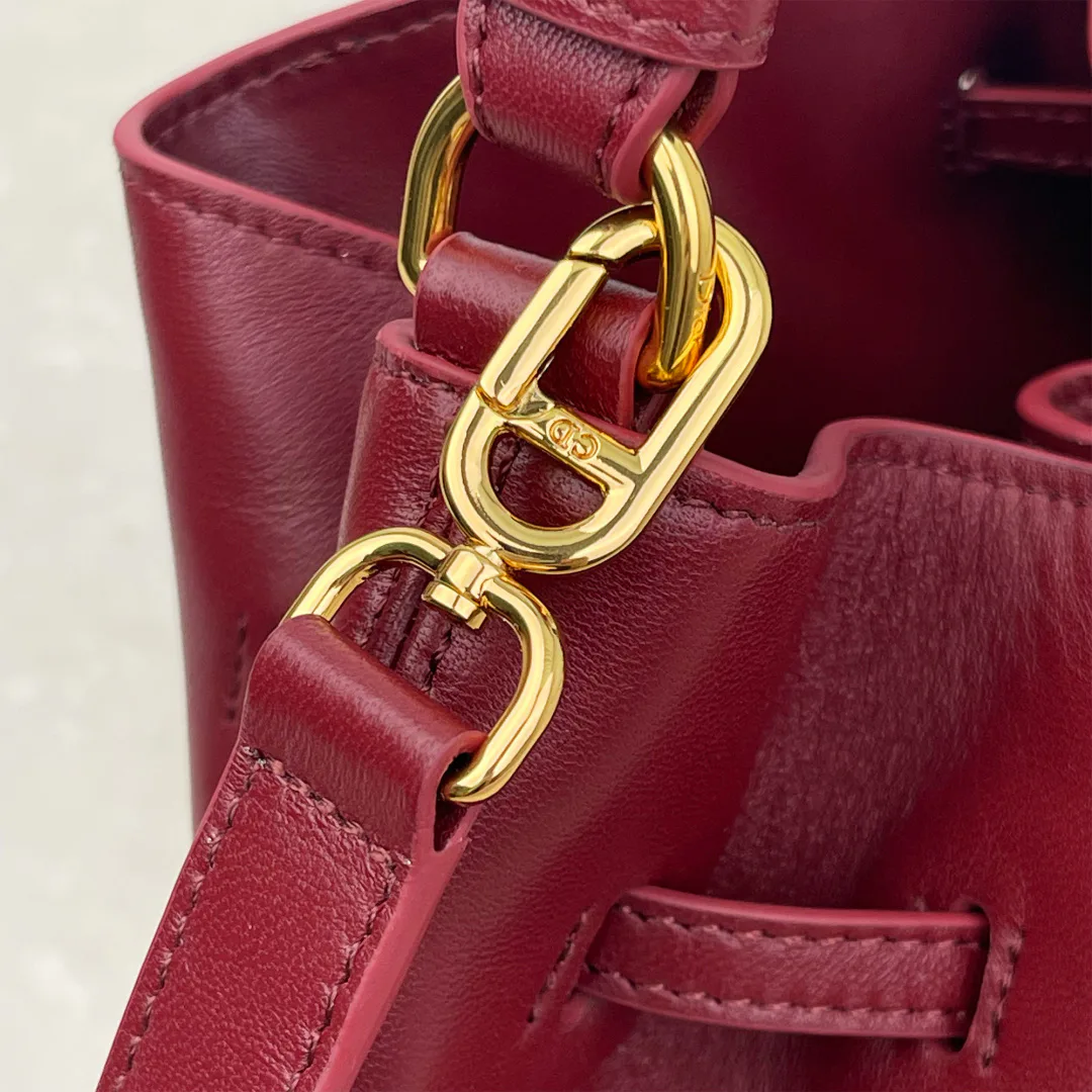 Классические Сумки Женские Christian Dior 18116325