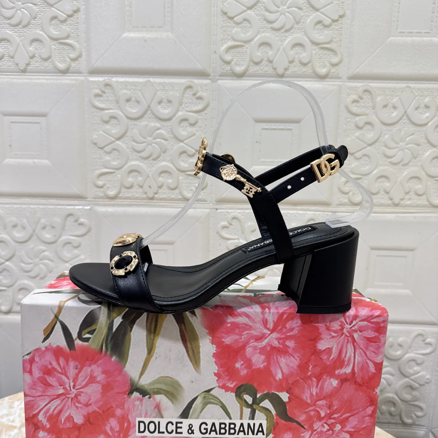 Босоножки Женские Dolce & Gabbana 11171093