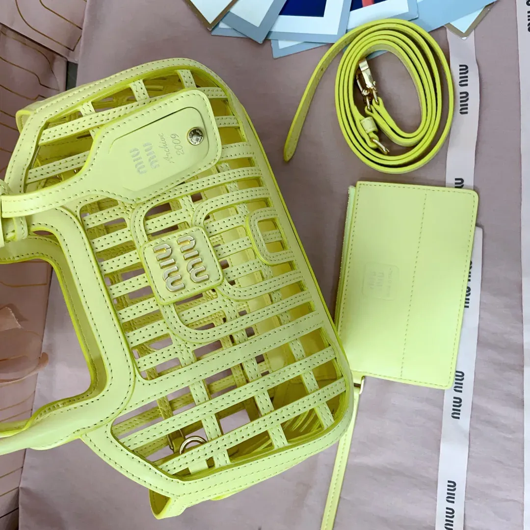 Сумки На Ремне Женские Miu Miu 111324