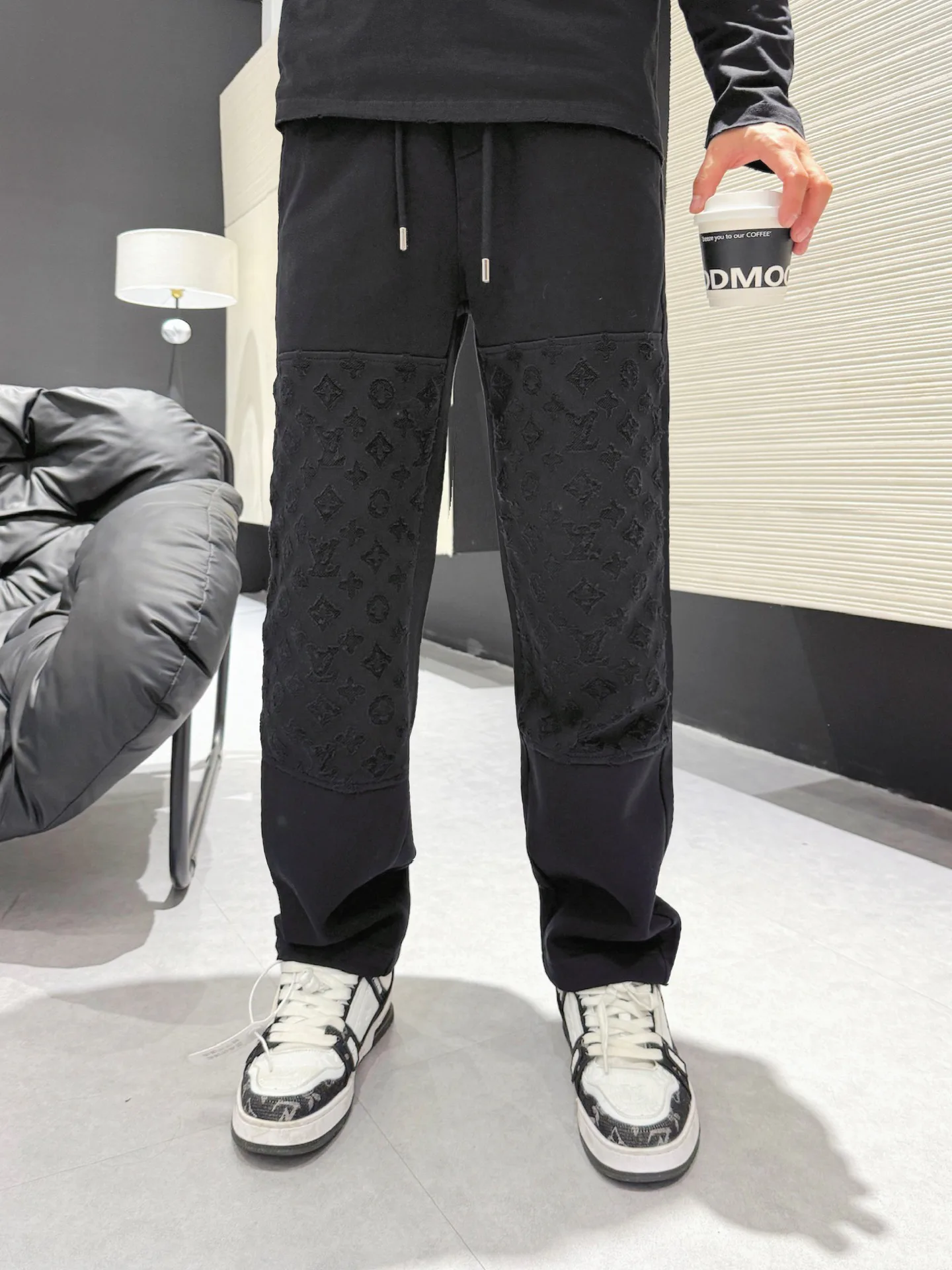 Брюки Мужские Louis Vuitton 998975