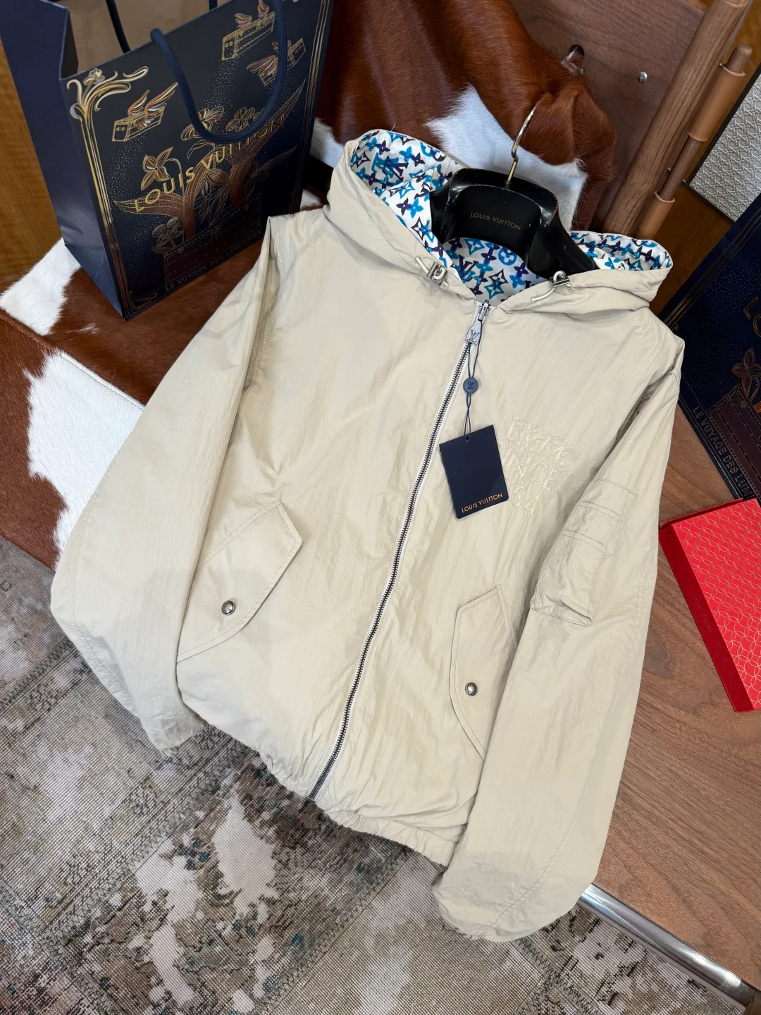 Куртки И Пуховики Мужские Louis Vuitton 5235422