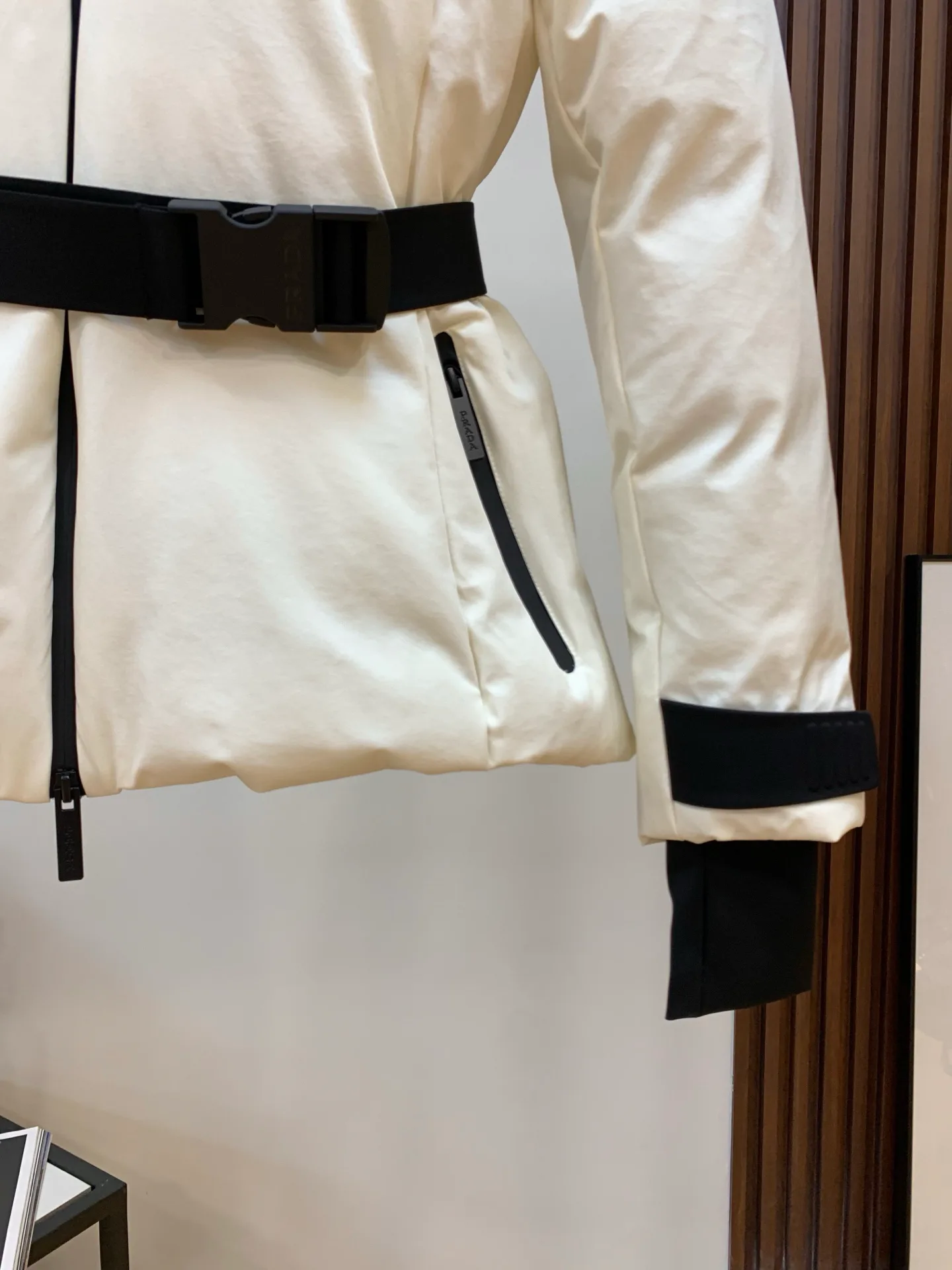 Куртки И Пуховики Женские Prada 68373