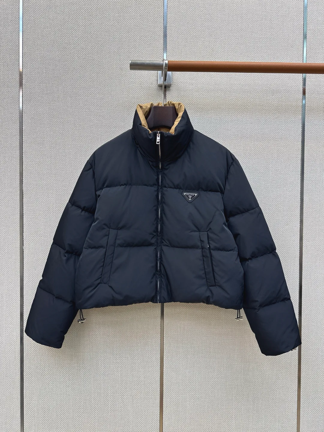 Куртки И Пуховики Женские Prada 18183471