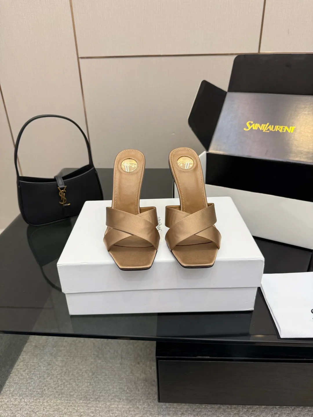 Босоножки Женские Saint Laurent 11336486