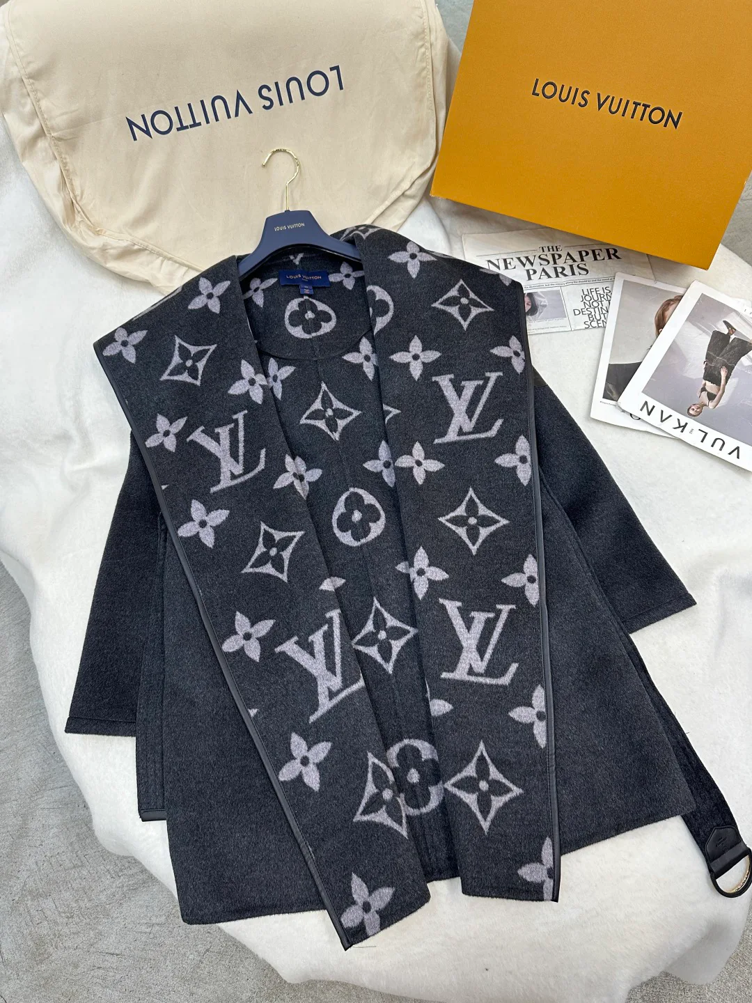 Пальто Женские Louis Vuitton 3532936